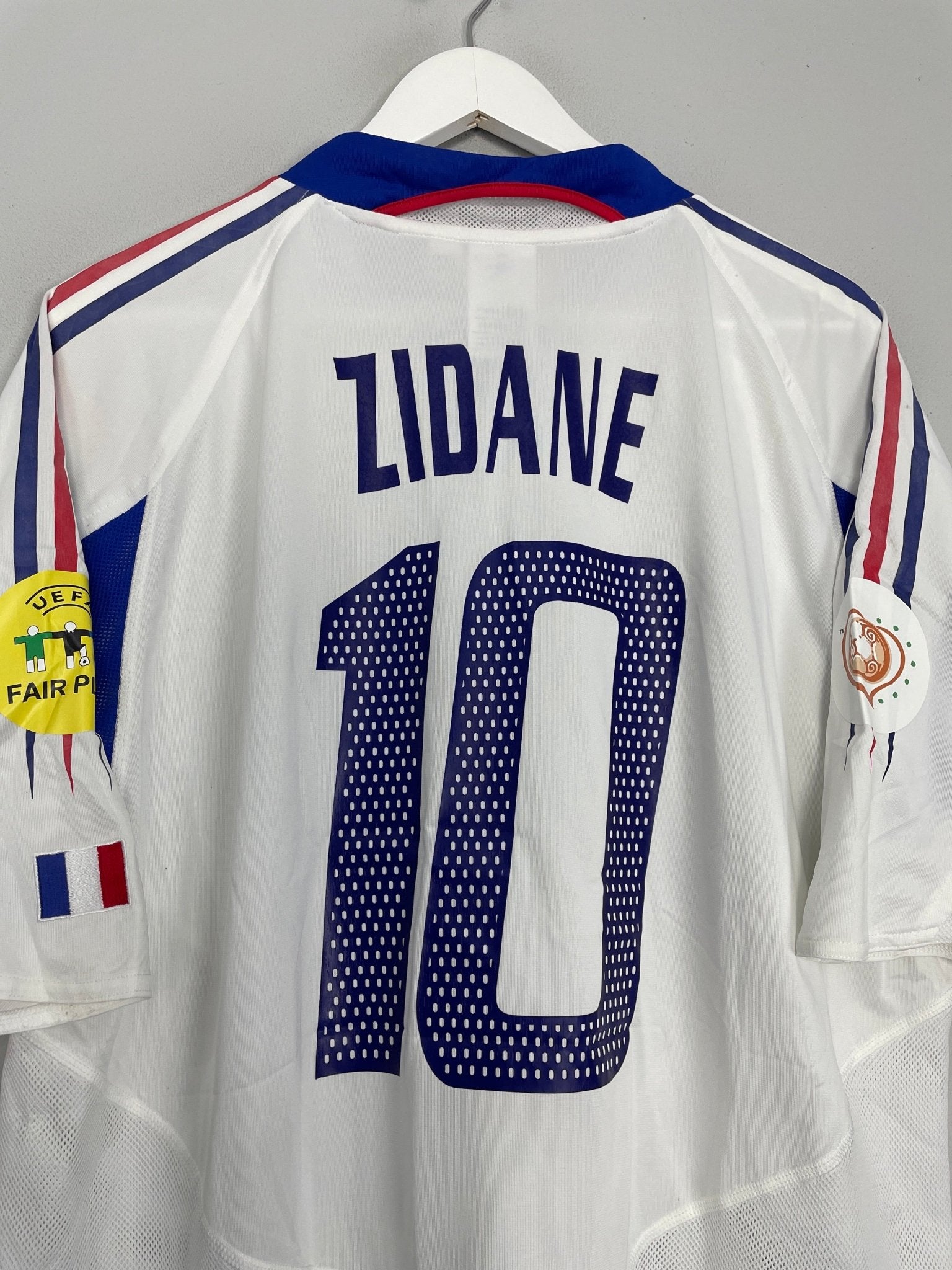 Shop 2004/06 FRANCE ZIDANE #10 AWAY SHIRT (XL) ADIDAS, classic football shirts, vintage football shirts & retro soccer jerseys at Cult Kits