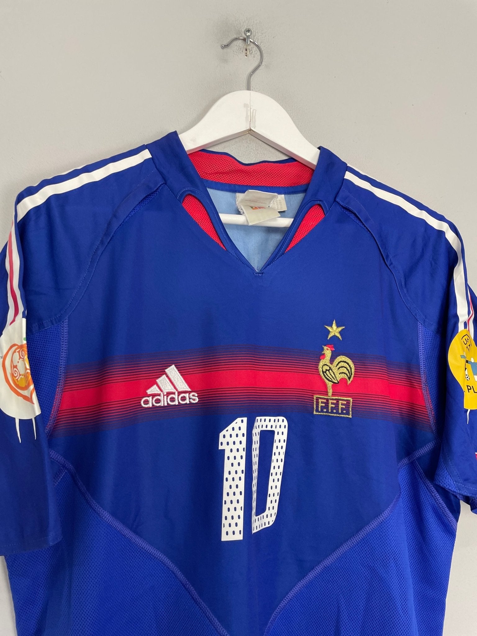 Shop 2004/06 FRANCE ZIDANE #10 HOME SHIRT (M) ADIDAS, classic football shirts, vintage football shirts & retro soccer jerseys at Cult Kits