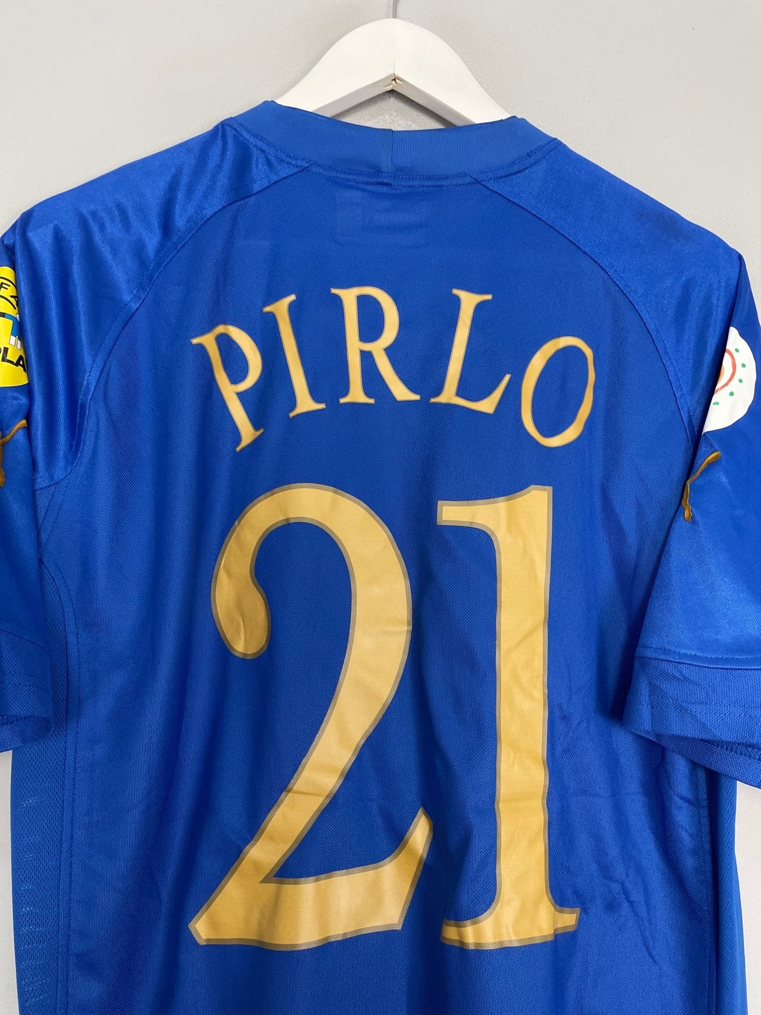 Shop 2004/06 ITALY PIRLO #21 HOME SHIRT (L) PUMA, classic football shirts, vintage football shirts & retro soccer jerseys at Cult Kits