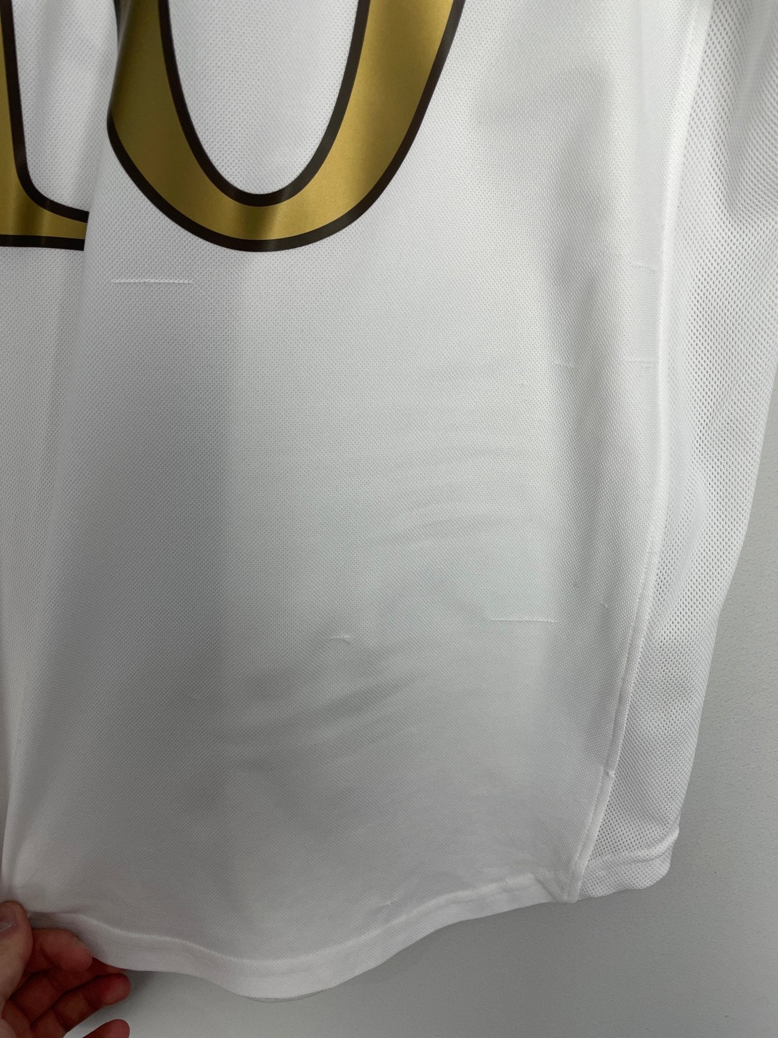 Shop 2004/06 ITALY TOTTI #10 AWAY SHIRT (XL) PUMA, classic football shirts, vintage football shirts & retro soccer jerseys at Cult Kits