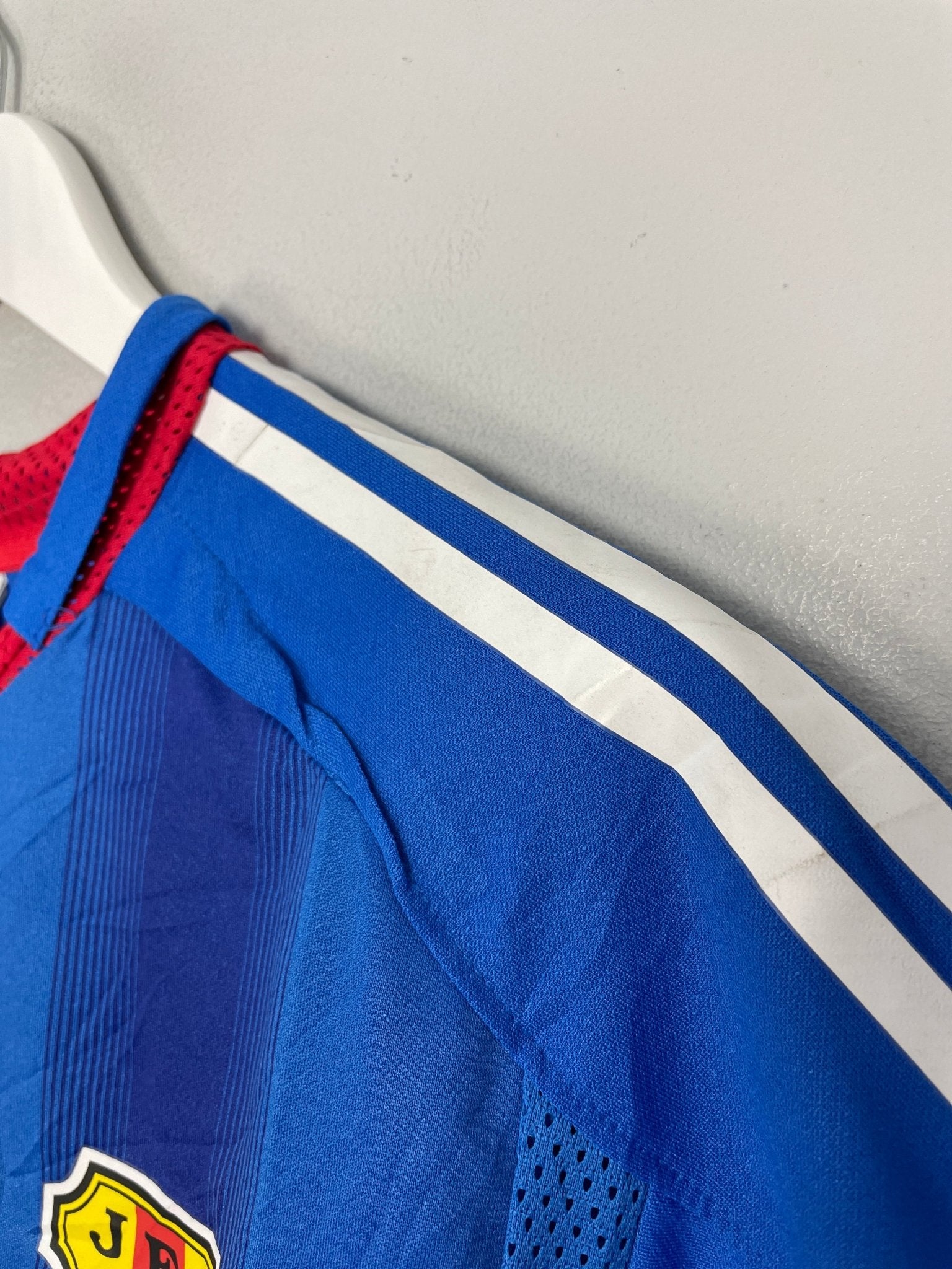 Shop 2004/06 JAPAN NAKATA #7 HOME SHIRT (M) ADIDAS, classic football shirts, vintage football shirts & retro soccer jerseys at Cult Kits