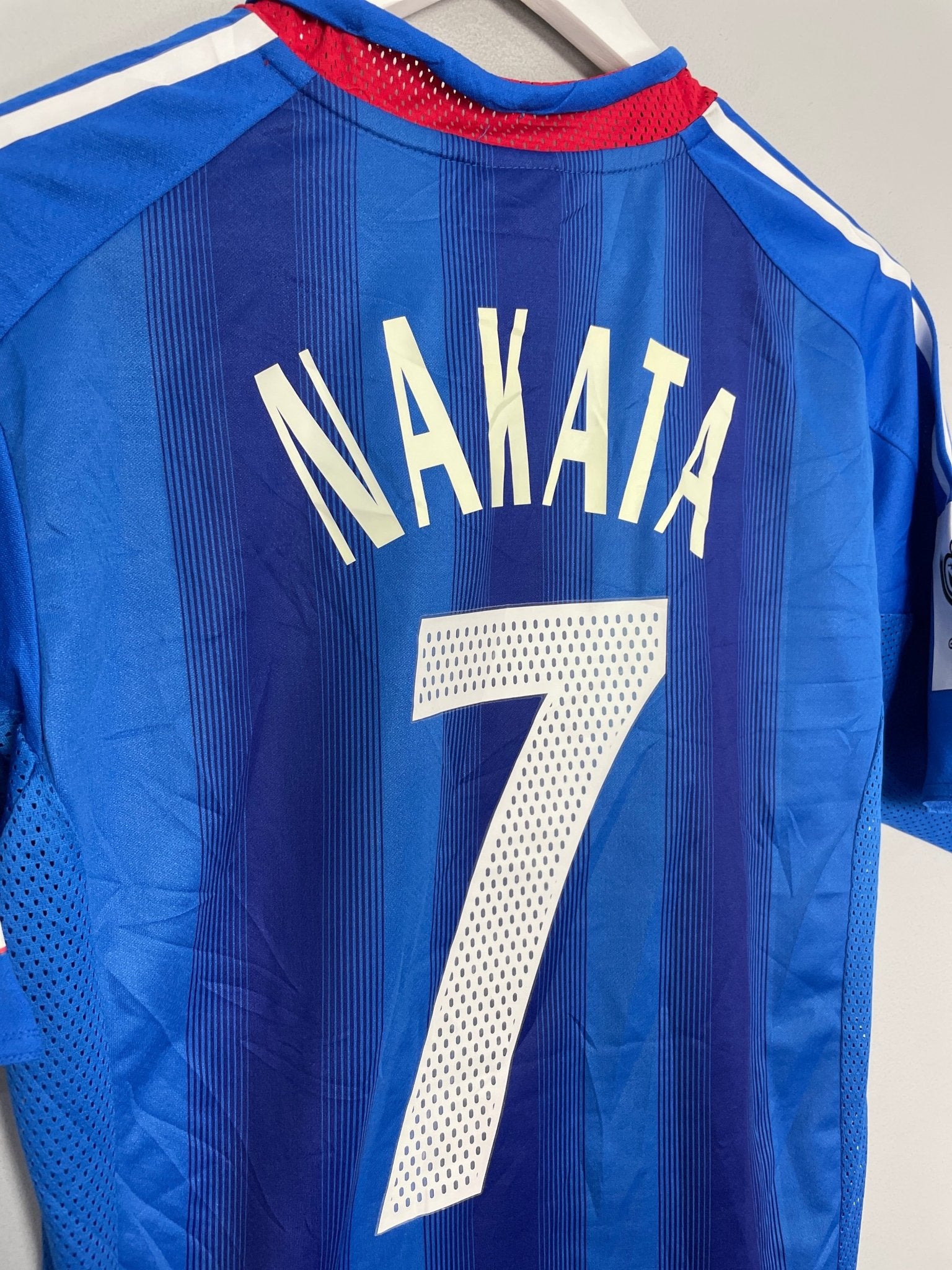 Shop 2004/06 JAPAN NAKATA #7 HOME SHIRT (M) ADIDAS, classic football shirts, vintage football shirts & retro soccer jerseys at Cult Kits