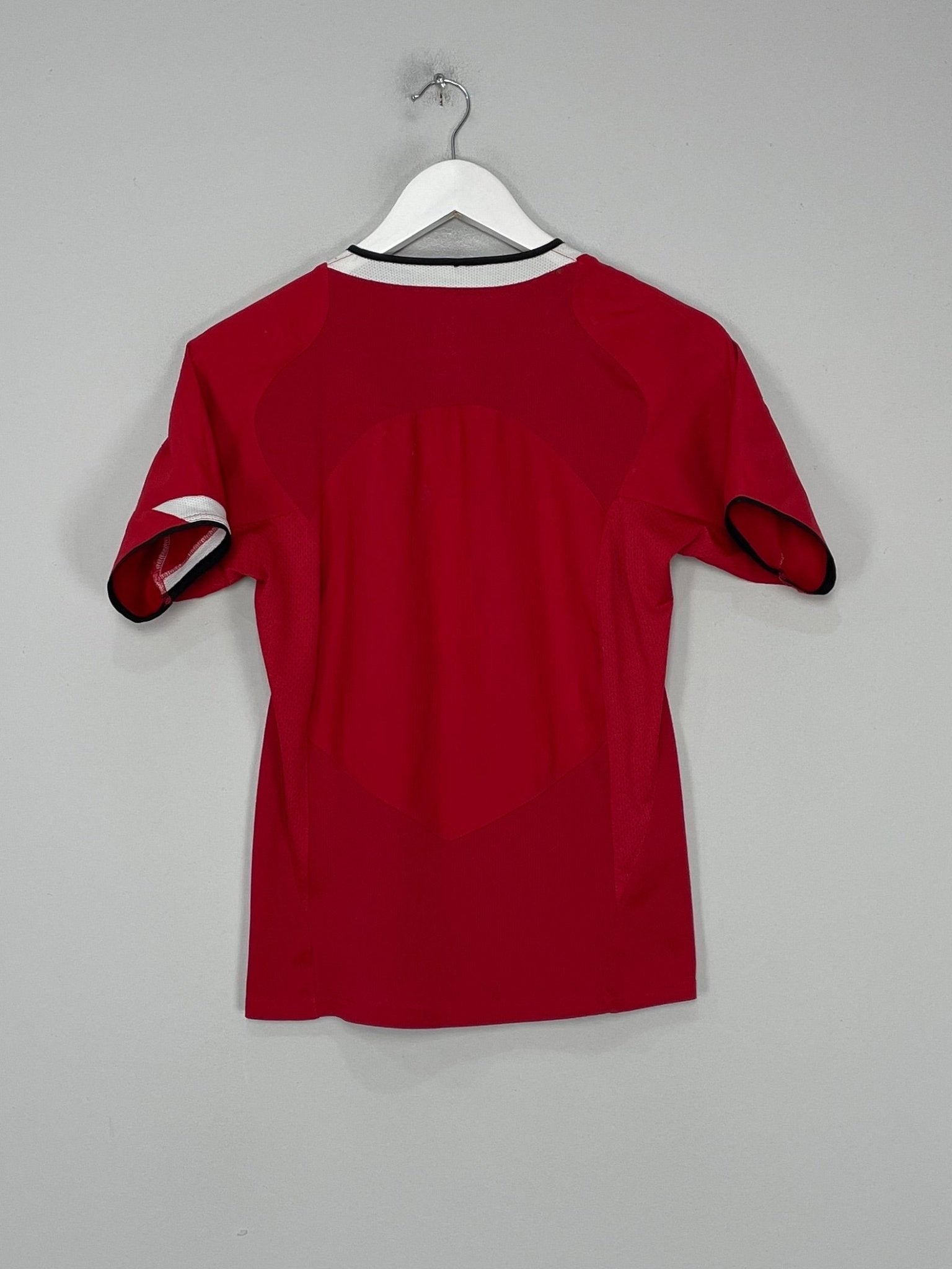 Shop 2004/06 MANCHESTER UNITED HOME SHIRT (L.KIDS) NIKE, classic football shirts, vintage football shirts & retro soccer jerseys at Cult Kits