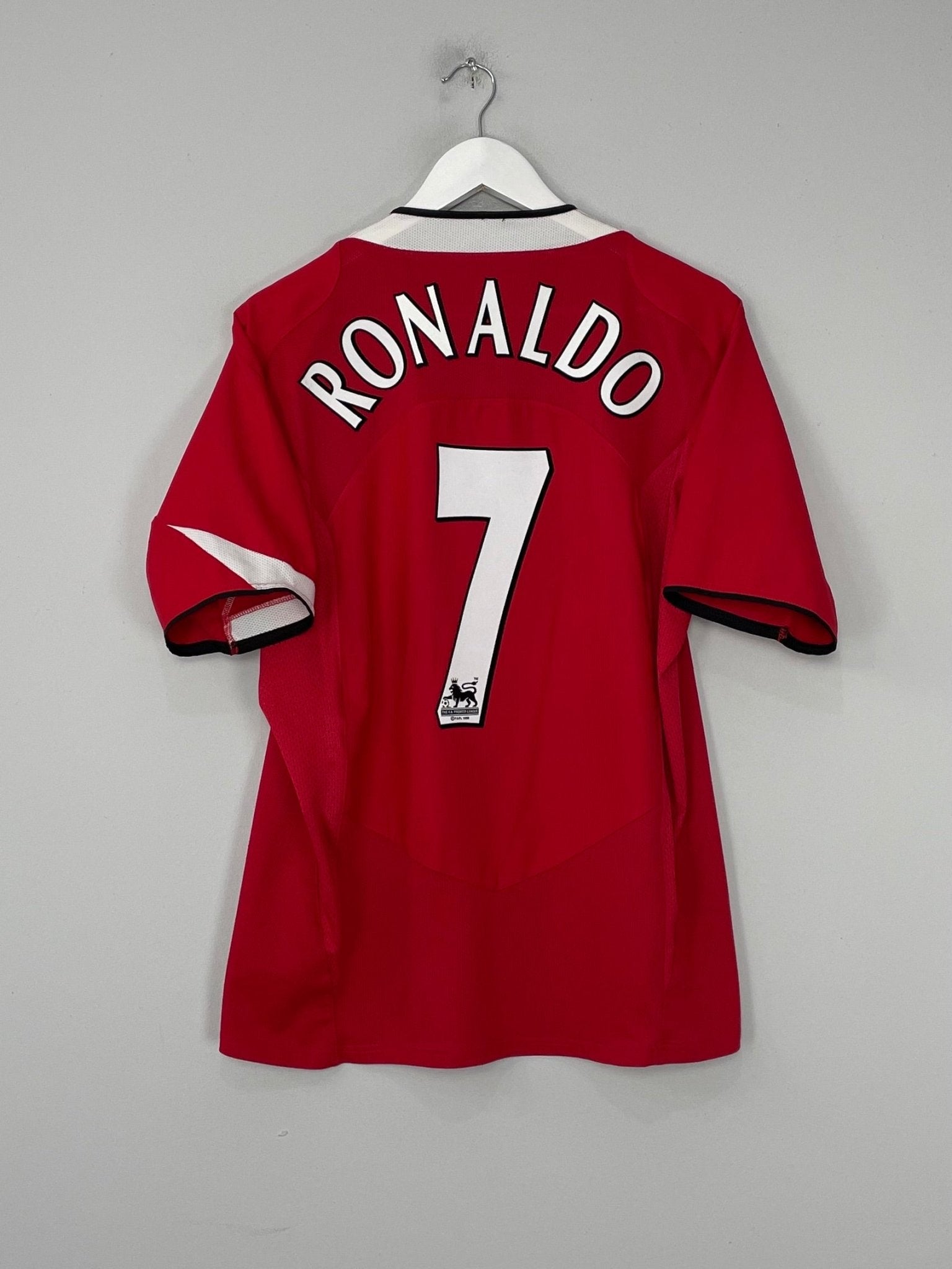 Shop 2004/06 MANCHESTER UNITED RONALDO #7 HOME SHIRT (L) NIKE, classic football shirts, vintage football shirts & retro soccer jerseys at Cult Kits