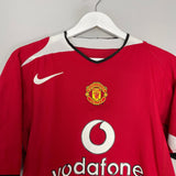 Shop 2004/06 MANCHESTER UNITED RONALDO #7 HOME SHIRT (S) NIKE, classic football shirts, vintage football shirts & retro soccer jerseys at Cult Kits