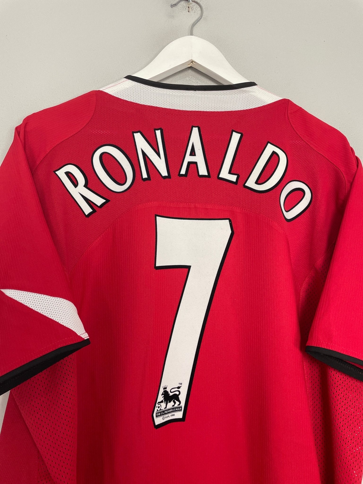 Shop 2004/06 MANCHESTER UNITED RONALDO #7 HOME SHIRT (XL) NIKE, classic football shirts, vintage football shirts & retro soccer jerseys at Cult Kits