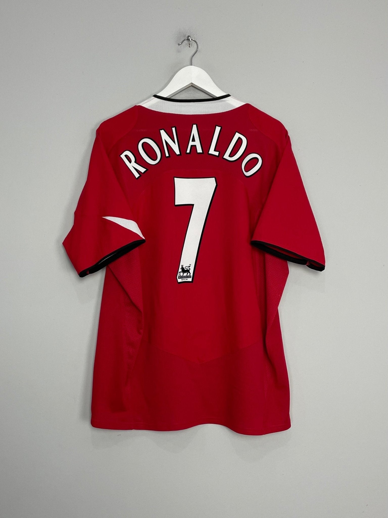 Shop 2004/06 MANCHESTER UNITED RONALDO #7 HOME SHIRT (XL) NIKE, classic football shirts, vintage football shirts & retro soccer jerseys at Cult Kits