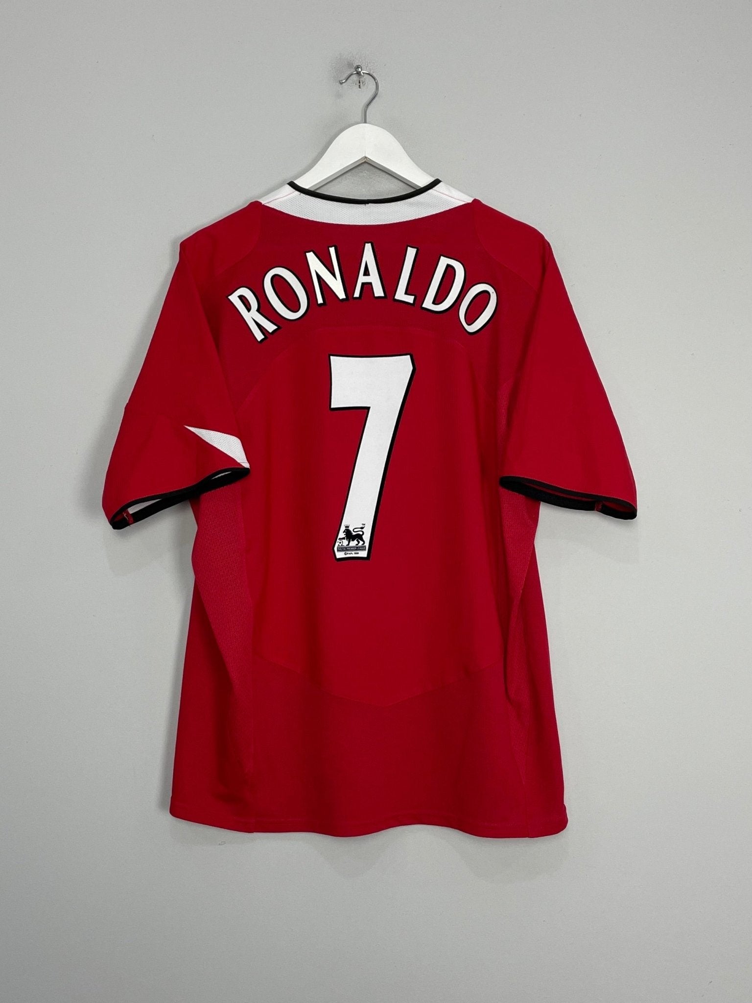 Shop 2004/06 MANCHESTER UNITED RONALDO #7 HOME SHIRT (XL) NIKE, classic football shirts, vintage football shirts & retro soccer jerseys at Cult Kits
