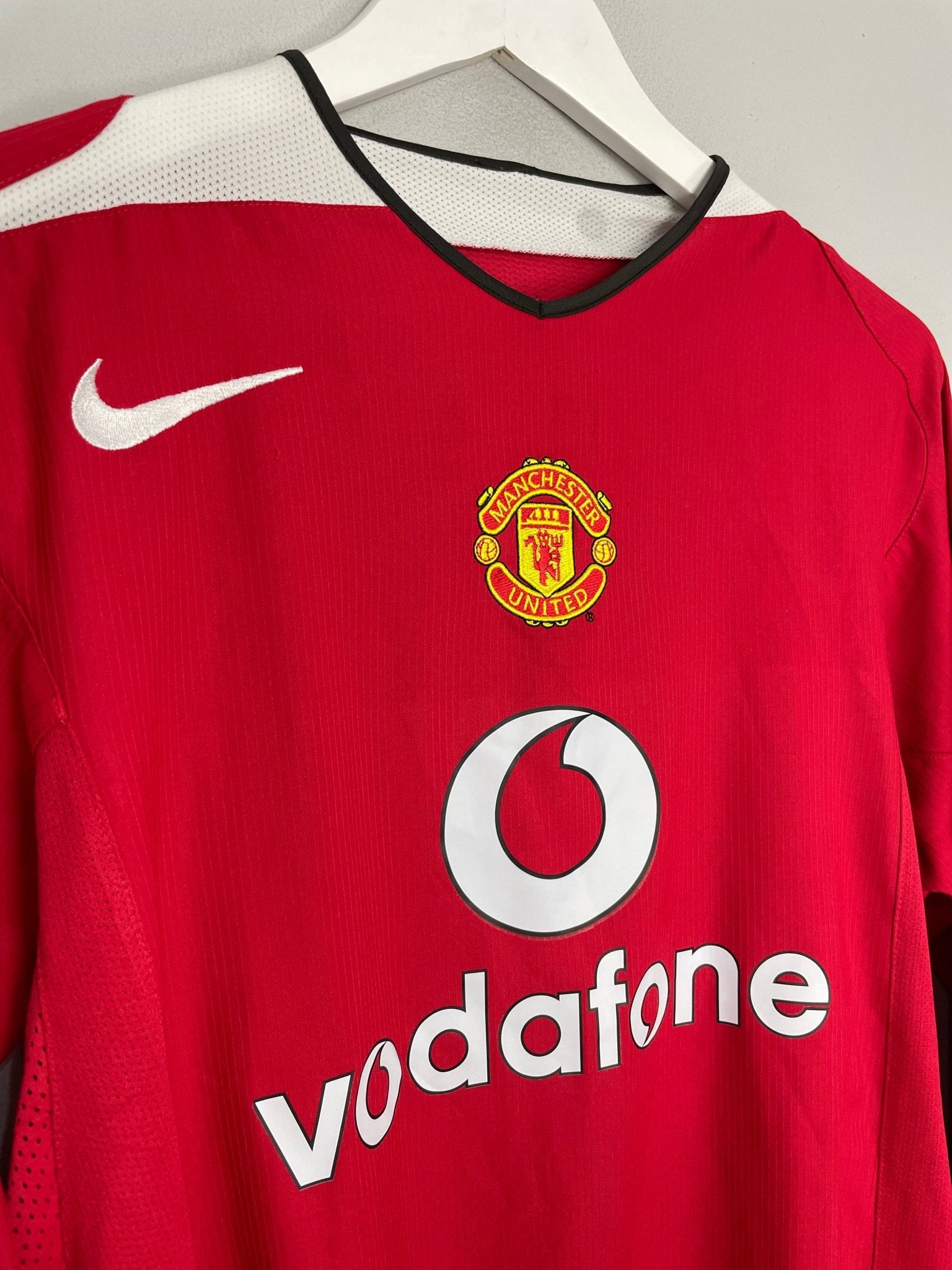 Shop 2004/06 MANCHESTER UNITED RONALDO #7 L/S HOME SHIRT (M) NIKE, classic football shirts, vintage football shirts & retro soccer jerseys at Cult Kits
