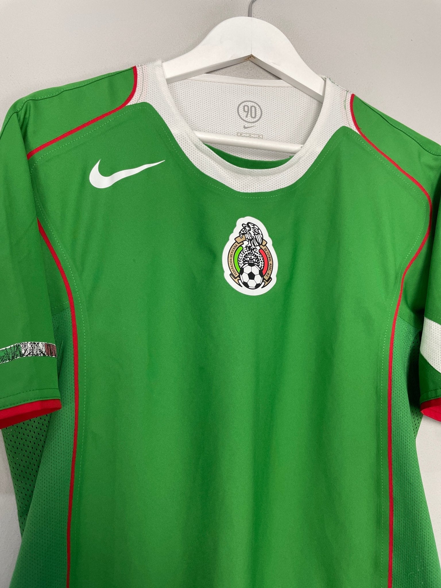 Shop 2004/06 MEXICO #19 HOME SHIRT (M) NIKE BASIC, classic football shirts, vintage football shirts & retro soccer jerseys at Cult Kits