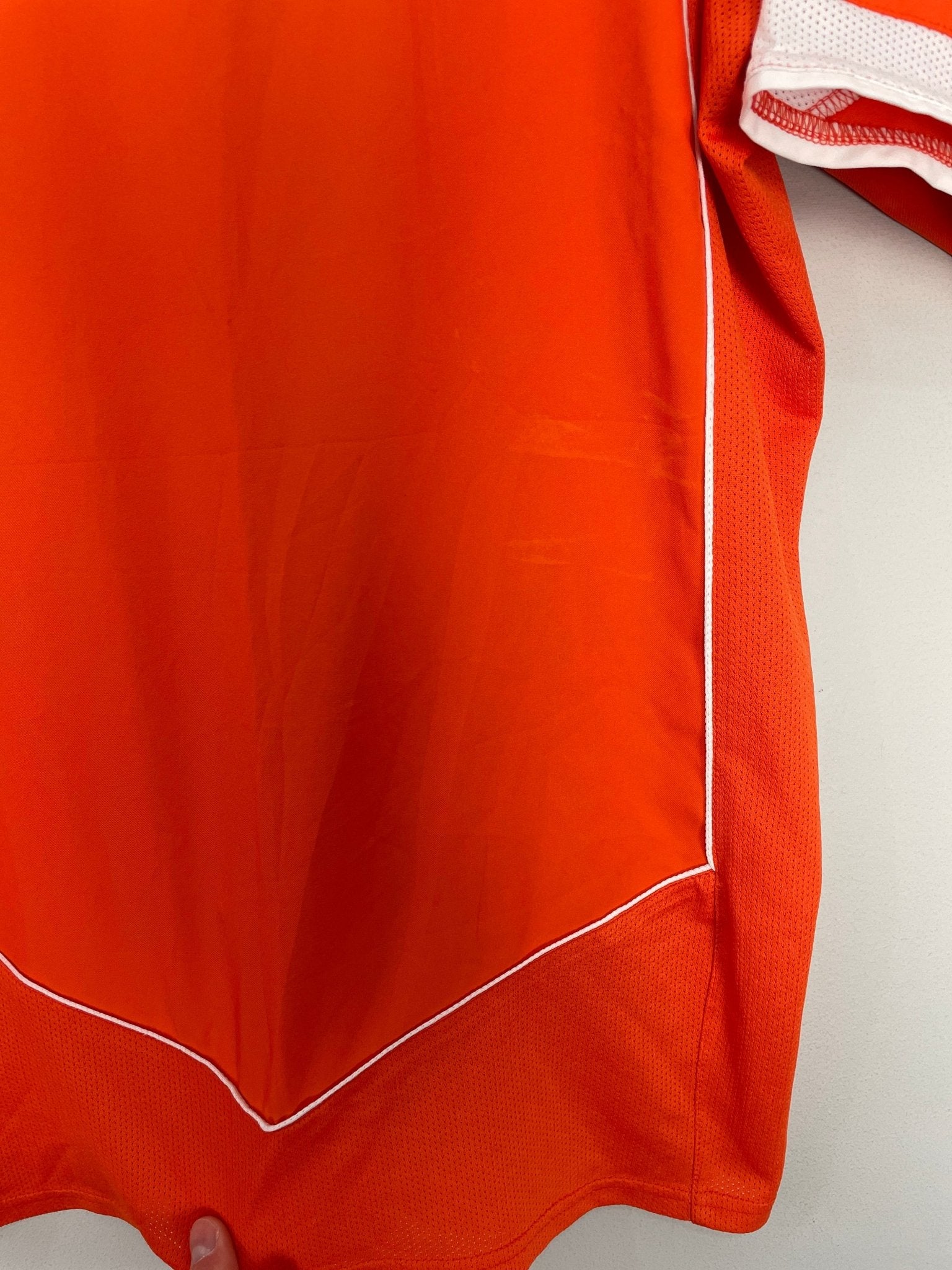 Shop 2004/06 NETHERLANDS HOME SHIRT (M) NIKE, classic football shirts, vintage football shirts & retro soccer jerseys at Cult Kits