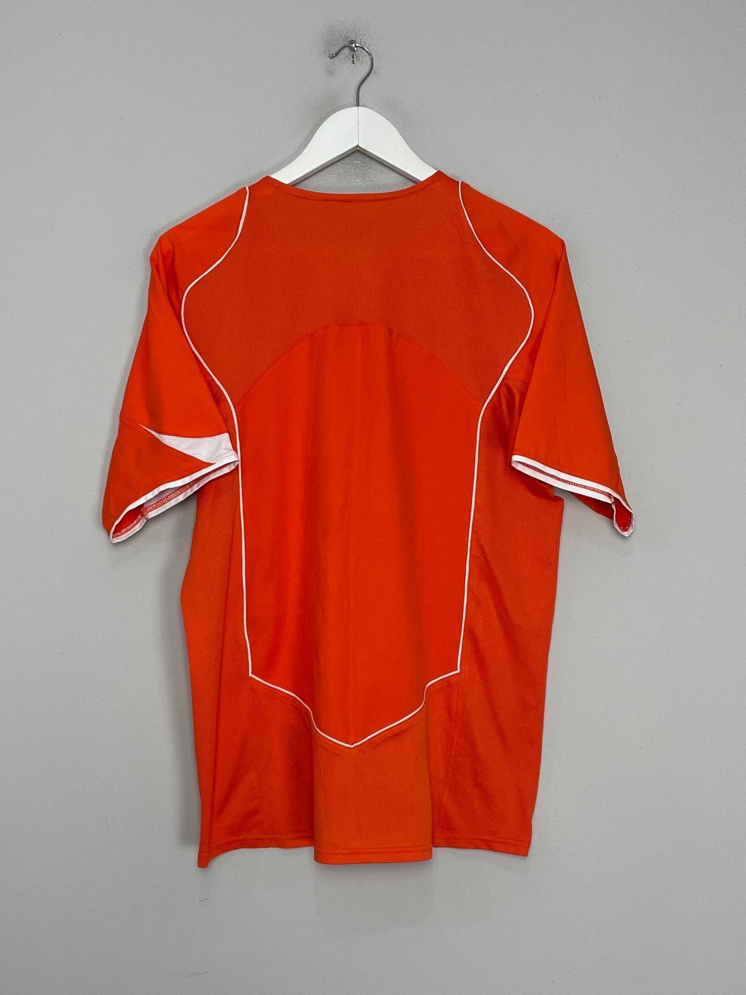 Shop 2004/06 NETHERLANDS HOME SHIRT (M) NIKE, classic football shirts, vintage football shirts & retro soccer jerseys at Cult Kits