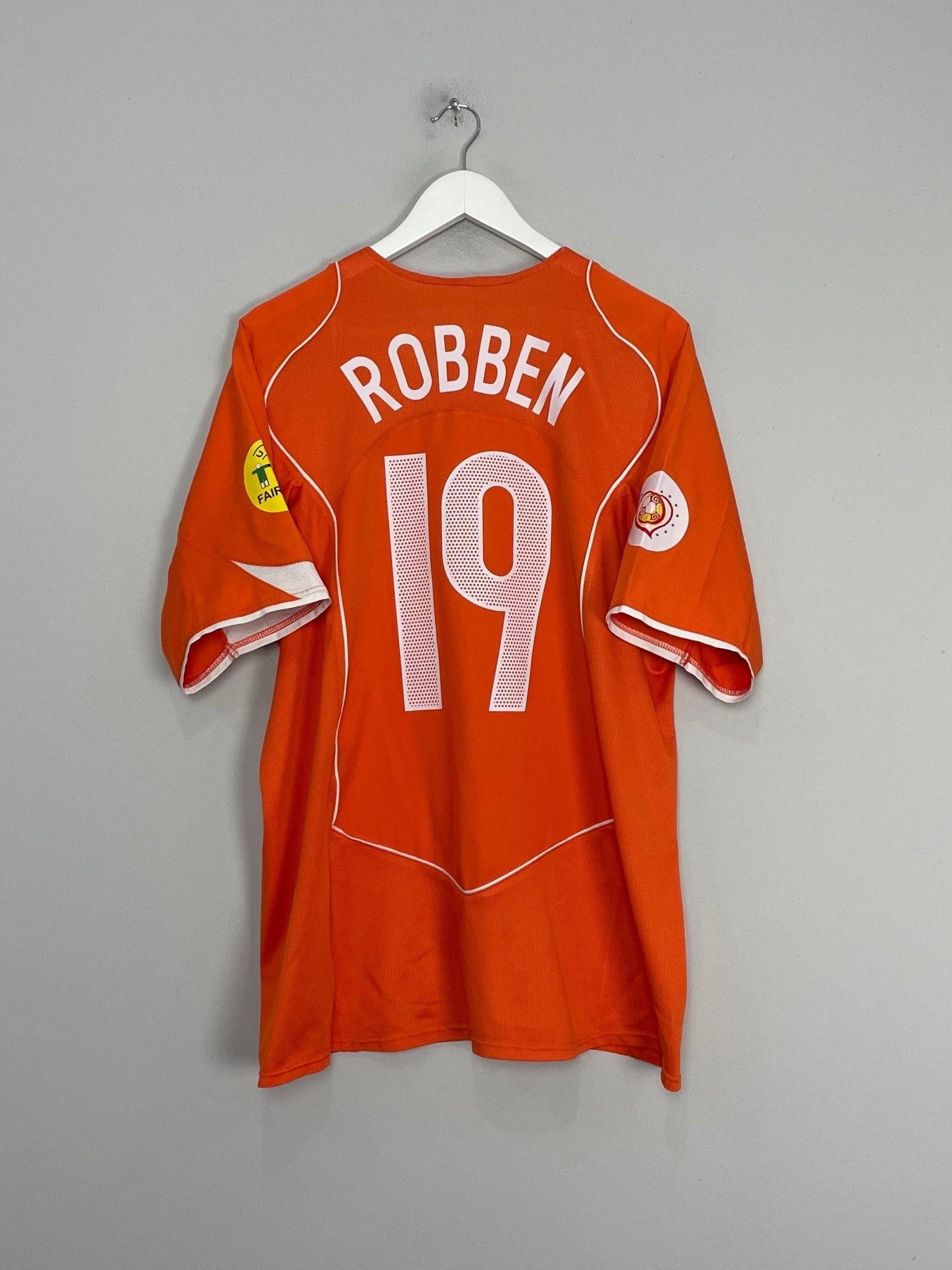 Shop 2004/06 NETHERLANDS ROBBEN #19 HOME SHIRT (L) NIKE, classic football shirts, vintage football shirts & retro soccer jerseys at Cult Kits