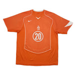 Buy 2004/06 Netherlands Seedorf 20 Home Shirt (L) Nike ~ Free worldwide shipping ~ Authentic Vintage Football Shirts from Cult Kits