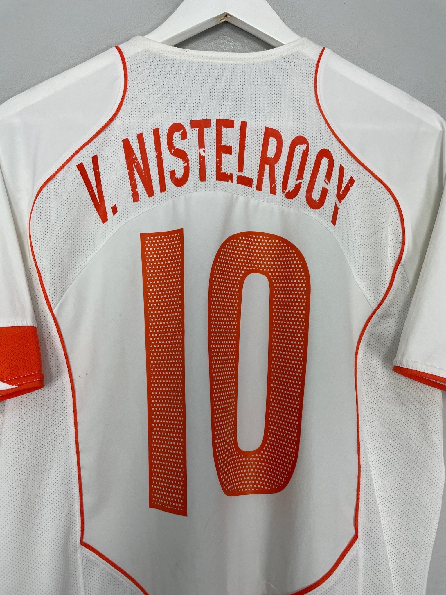 Shop 2004/06 NETHERLANDS V.NISTELROOY #10 AWAY SHIRT (S) NIKE, classic football shirts, vintage football shirts & retro soccer jerseys at Cult Kits
