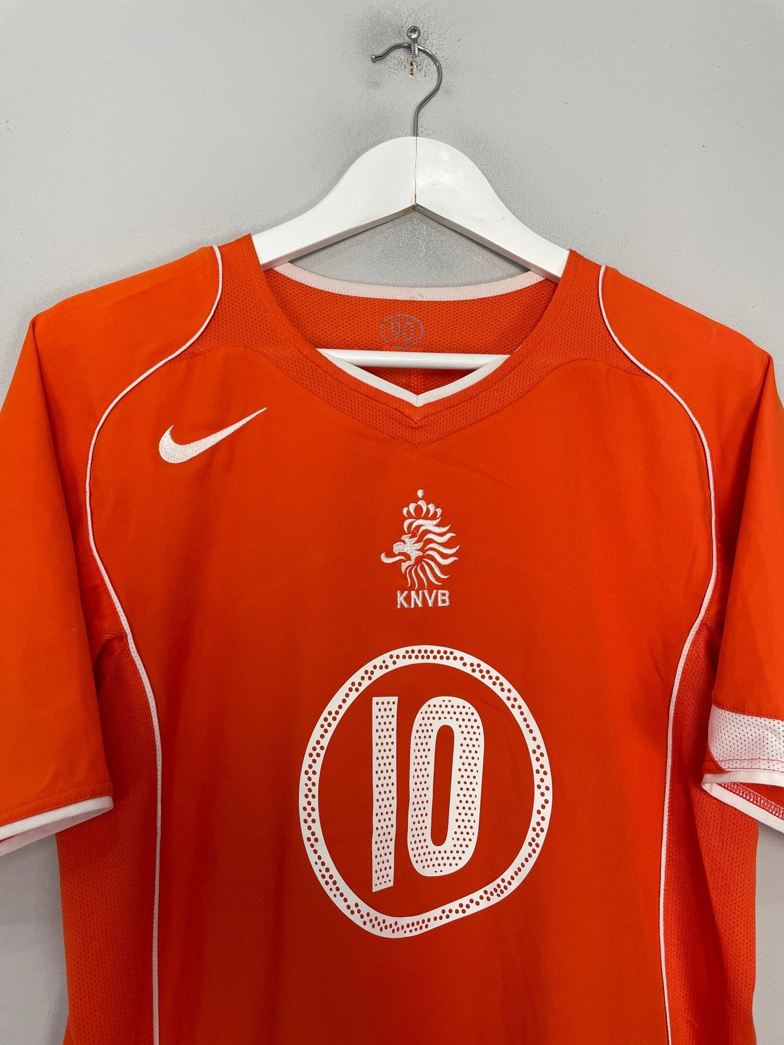 Shop 2004/06 NETHERLANDS V.NISTELROOY #10 HOME SHIRT (M) NIKE, classic football shirts, vintage football shirts & retro soccer jerseys at Cult Kits