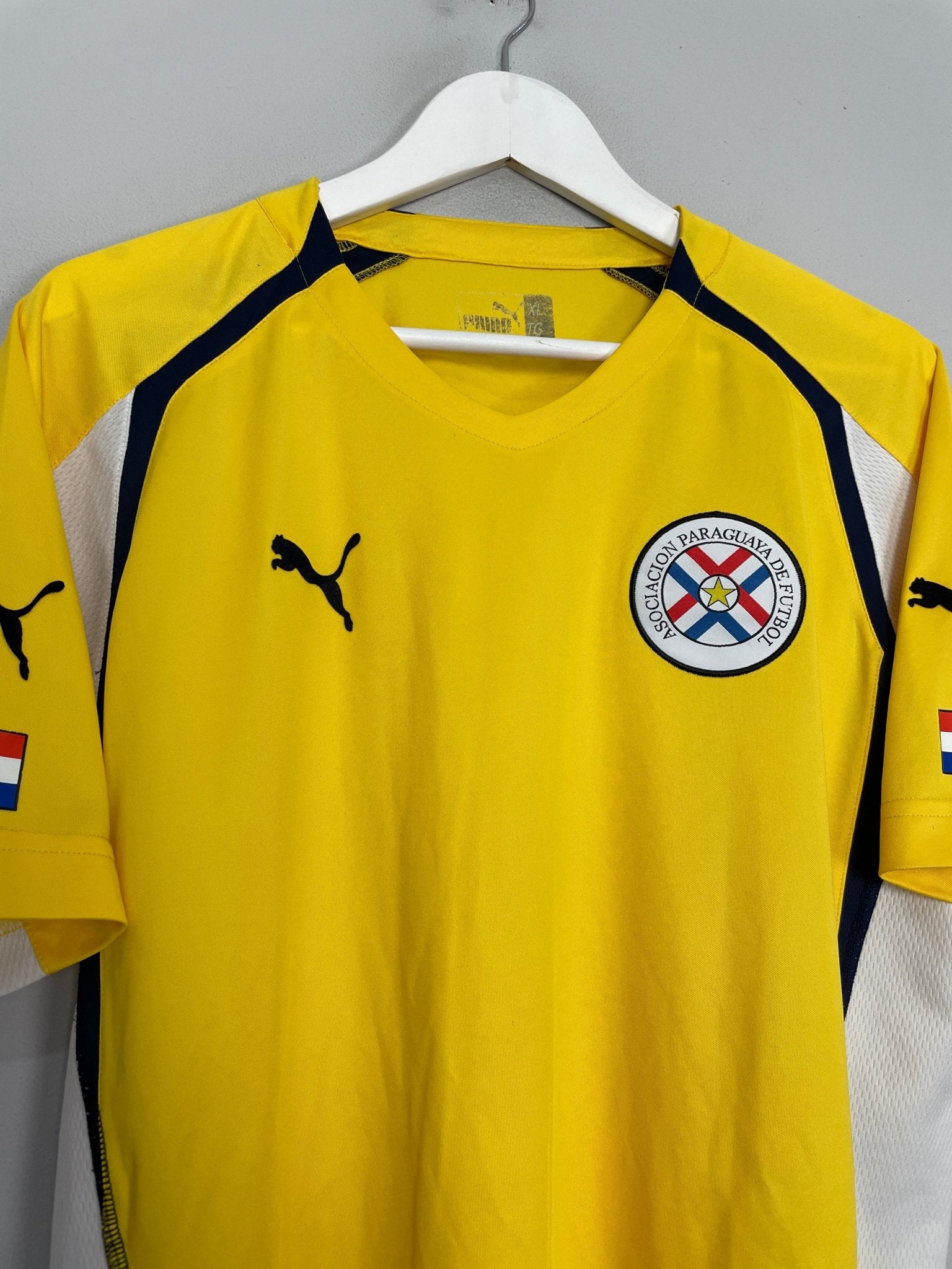 Shop 2004/06 PARAGUAY AWAY SHIRT (XL) PUMA, classic football shirts, vintage football shirts & retro soccer jerseys at Cult Kits