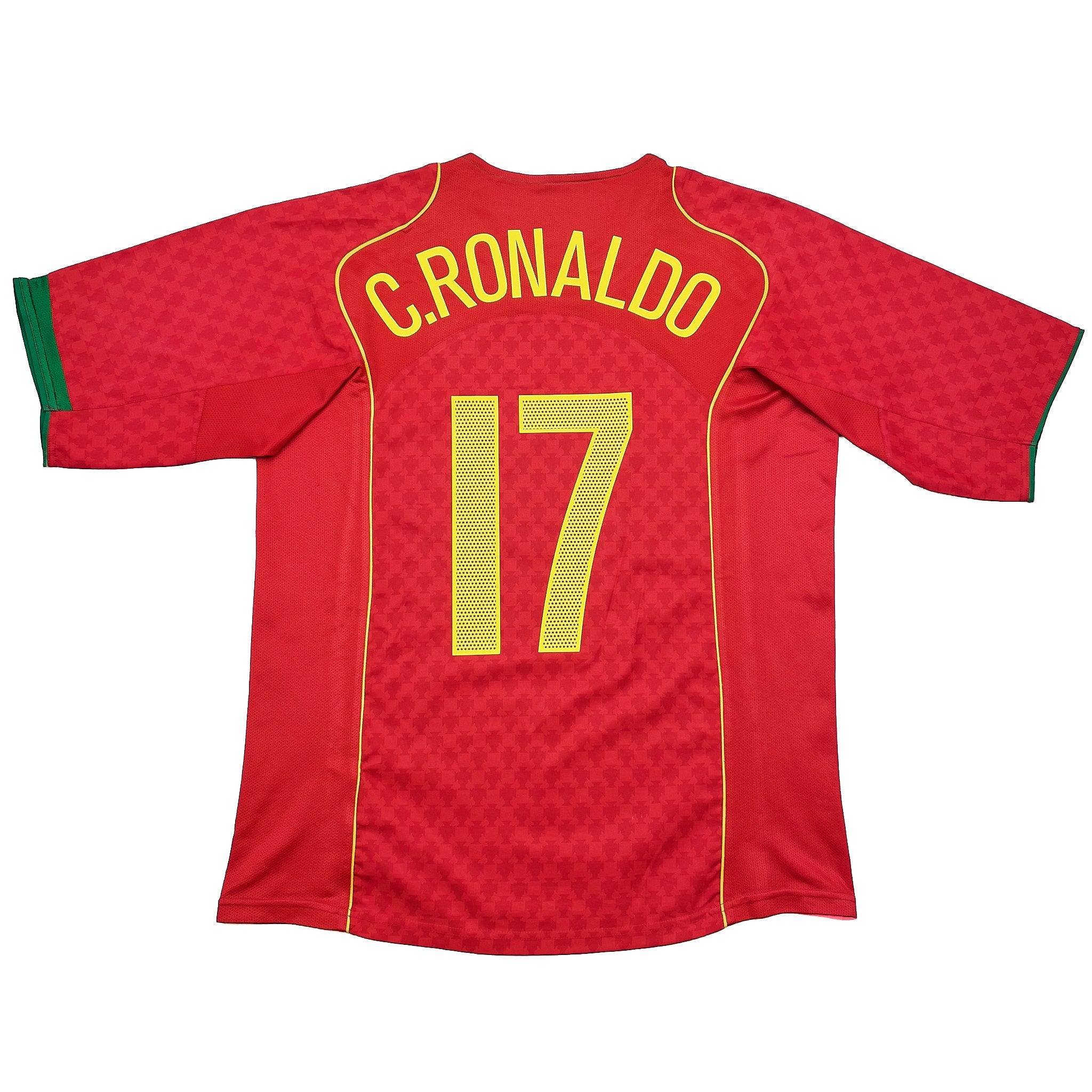 Buy 2004/06 PORTUGAL C.RONALDO 17 HOME SHIRT (L) NIKE ~ Free worldwide shipping available ~ Authentic Vintage Football Shirts from Cult Kits