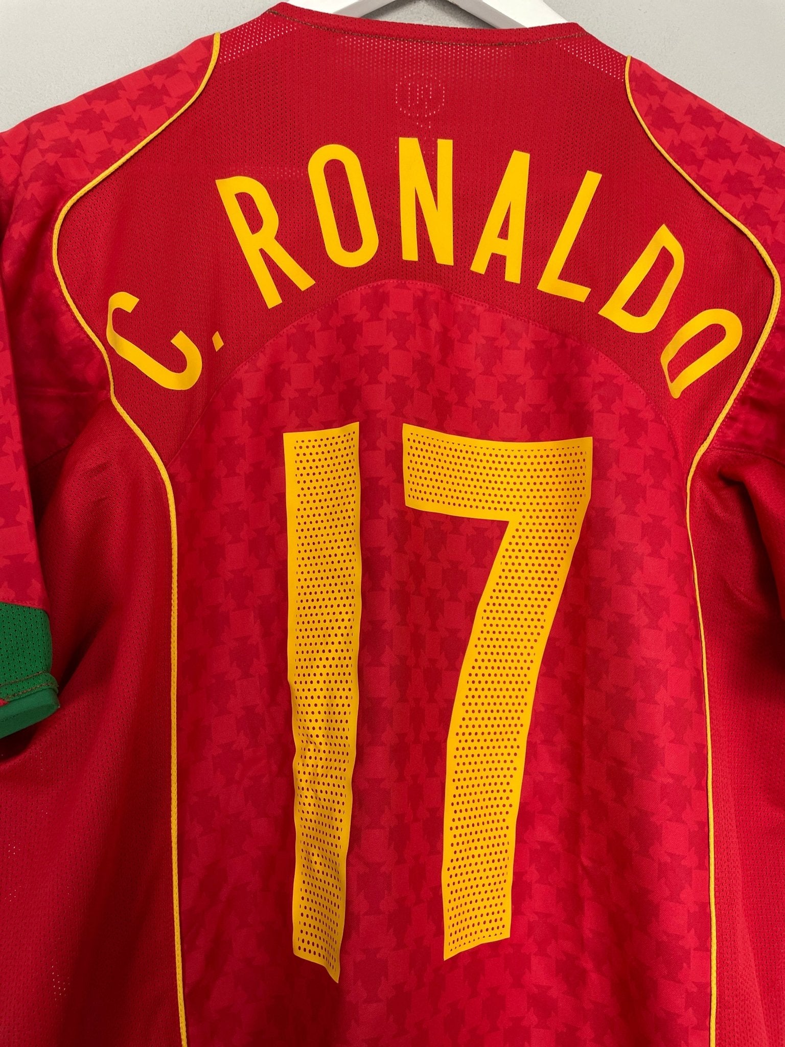 Shop 2004/06 PORTUGAL C.RONALDO #17 HOME SHIRT (M) NIKE, classic football shirts, vintage football shirts & retro soccer jerseys at Cult Kits