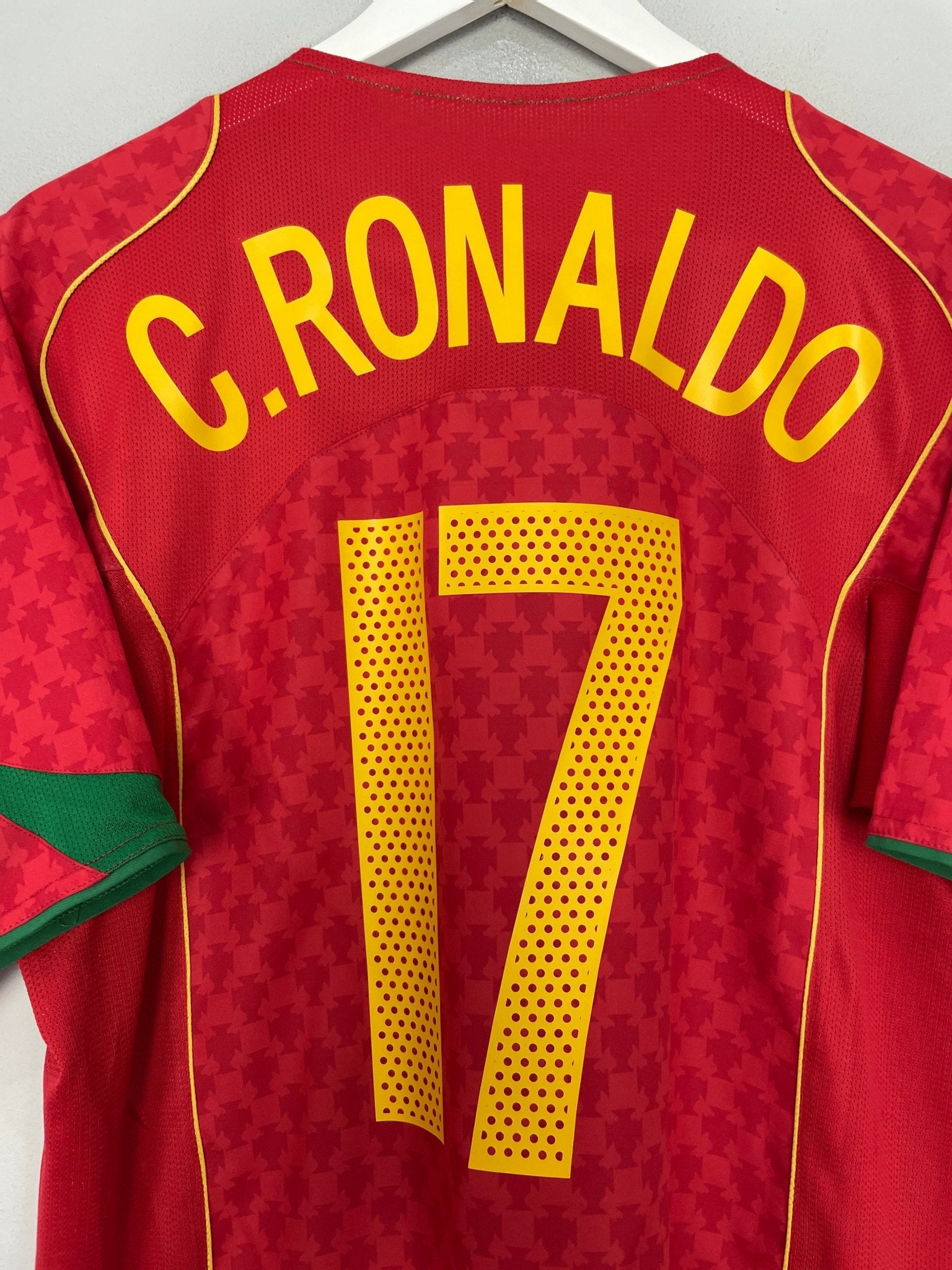 Shop 2004/06 PORTUGAL C.RONALDO #17 HOME SHIRT (M) NIKE, classic football shirts, vintage football shirts & retro soccer jerseys at Cult Kits