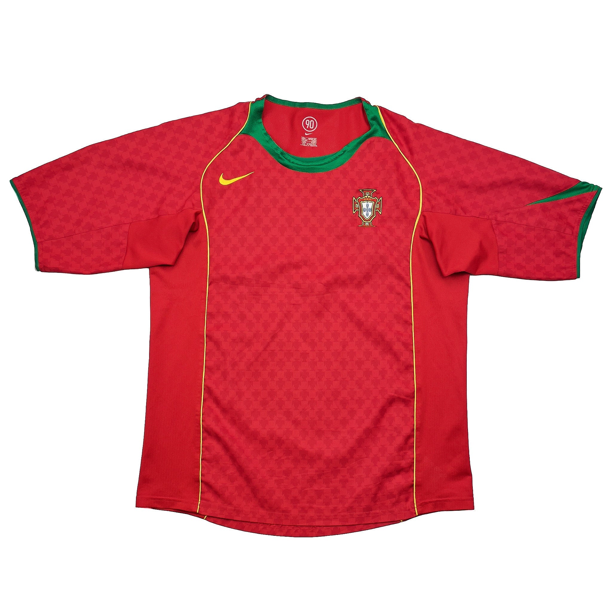 Buy 2004/06 Portugal Home Shirt (L) Nike ~ Free worldwide shipping ~ Authentic Vintage Football Shirts from Cult Kits