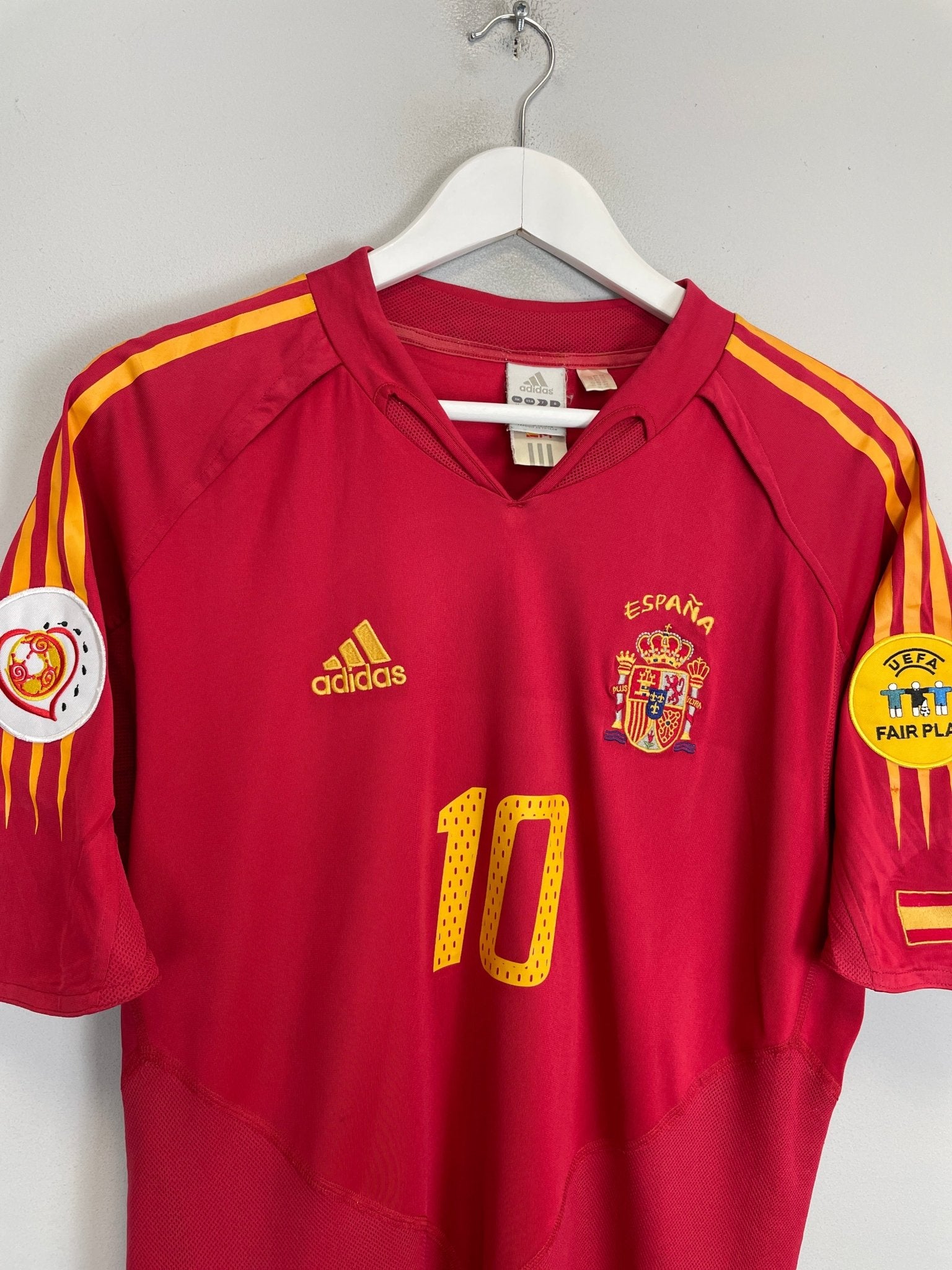Shop 2004/06 SPAIN MORIENTES #10 HOME SHIRT (M) ADIDAS, classic football shirts, vintage football shirts & retro soccer jerseys at Cult Kits