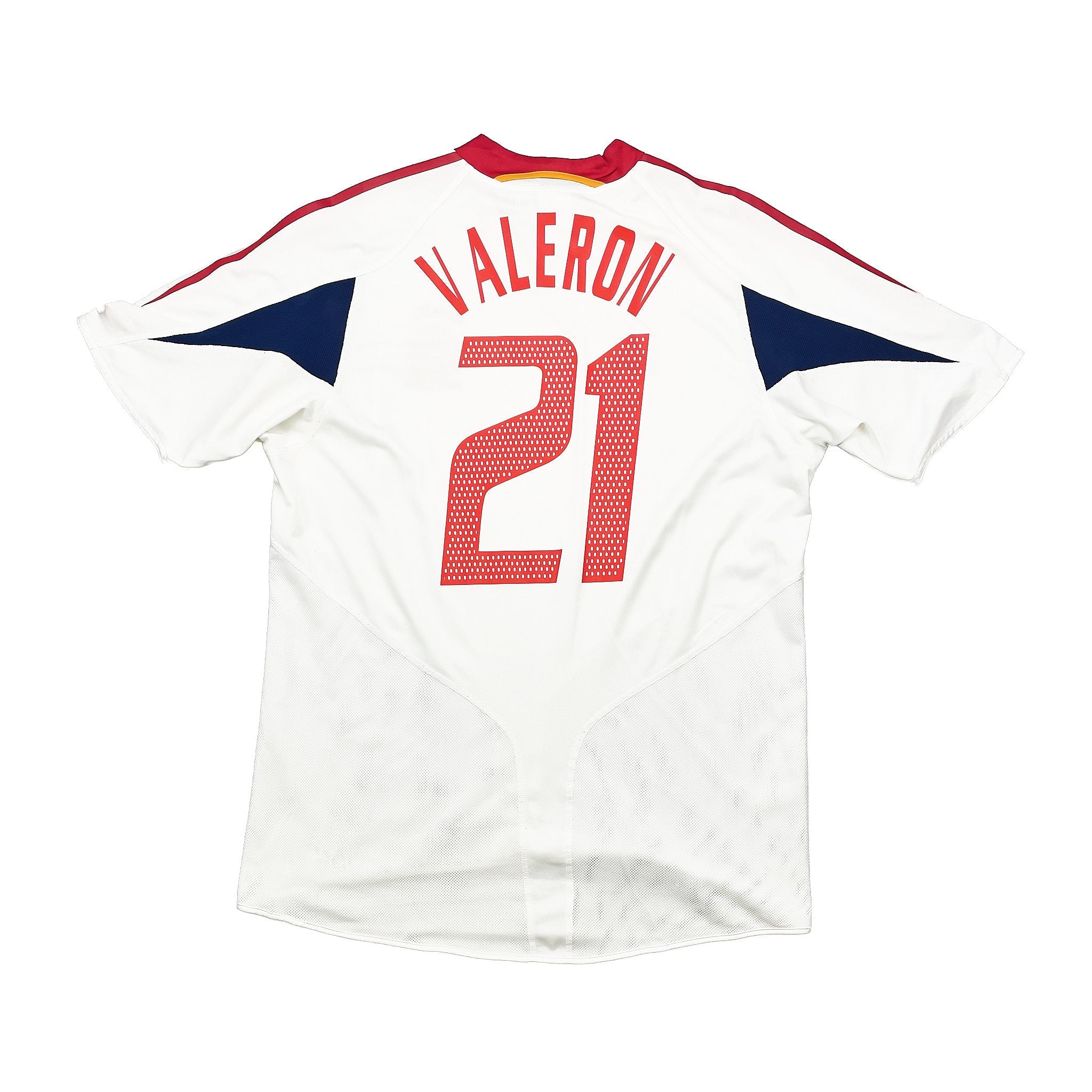 Buy 2004/06 Spain Valeron 21 Away Shirt (L) Adidas ~ Free worldwide shipping available ~ Authentic Vintage Football Shirts from Cult Kits