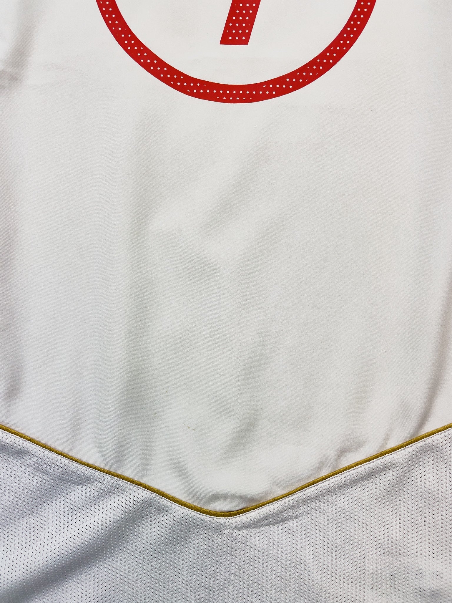 Buy 2004/06 Turkey Hakan Suker 9 Away Shirt (L) Nike ~ Free worldwide shipping ~ Authentic Vintage Football Shirts from Cult Kits