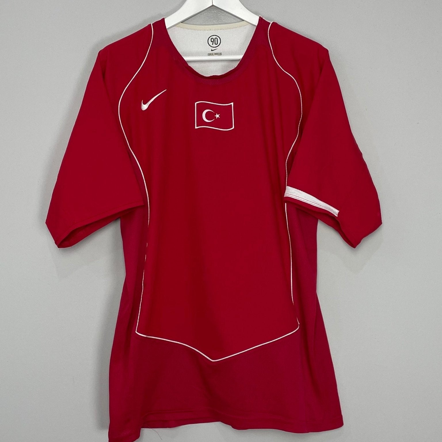 Shop 2004/06 TURKEY HOME SHIRT (XL) NIKE, classic football shirts, vintage football shirts & retro soccer jerseys at Cult Kits