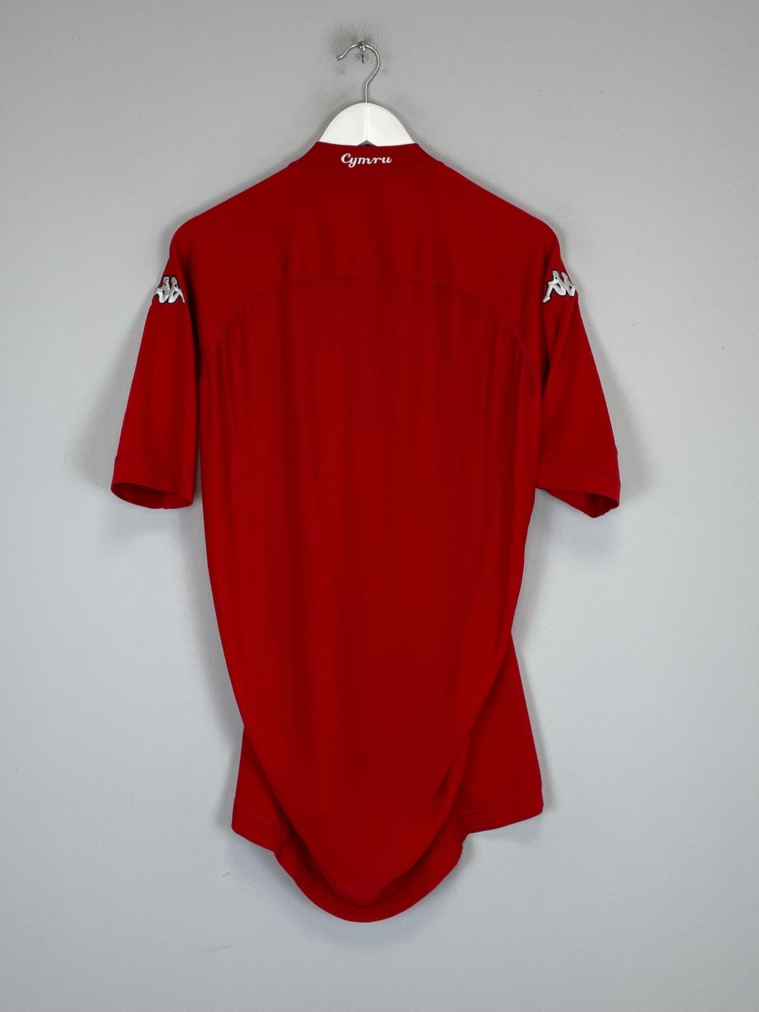 Shop 2004/06 WALES HOME SHIRT (L) KAPPA, classic football shirts, vintage football shirts & retro soccer jerseys at Cult Kits