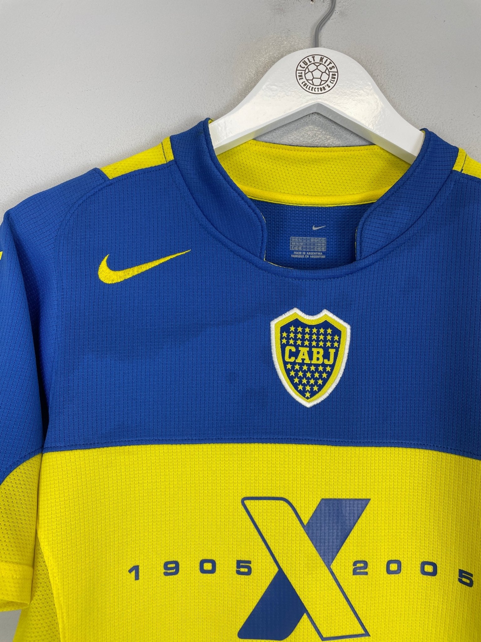 Shop 2005 BOCA JUNIORS CARLITOS #10 HOME SHIRT (S) NIKE, classic football shirts, vintage football shirts & retro soccer jerseys at Cult Kits