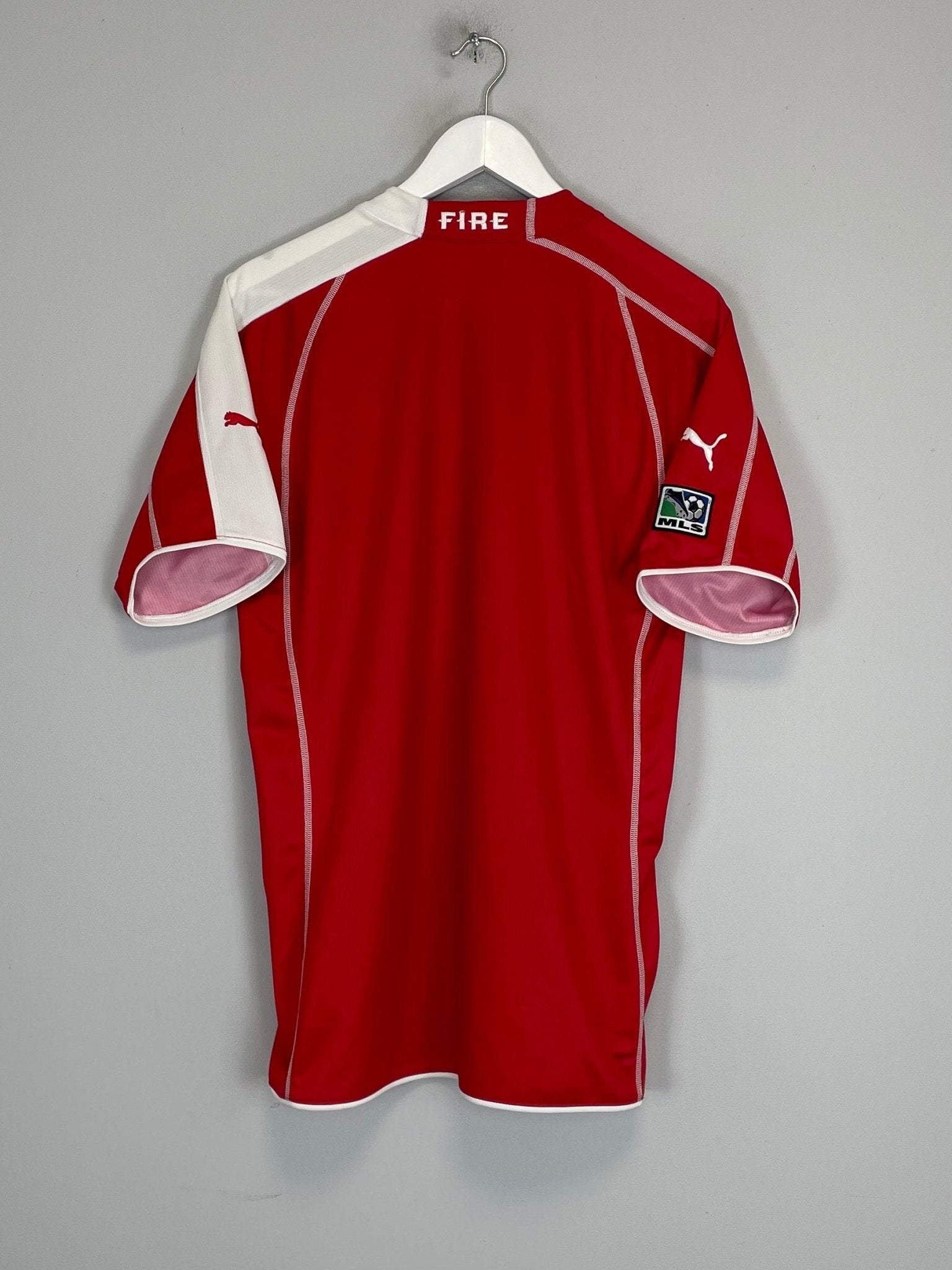 Shop 2005 CHICAGO FIRE HOME SHIRT (M) PUMA, classic football shirts, vintage football shirts & retro soccer jerseys at Cult Kits
