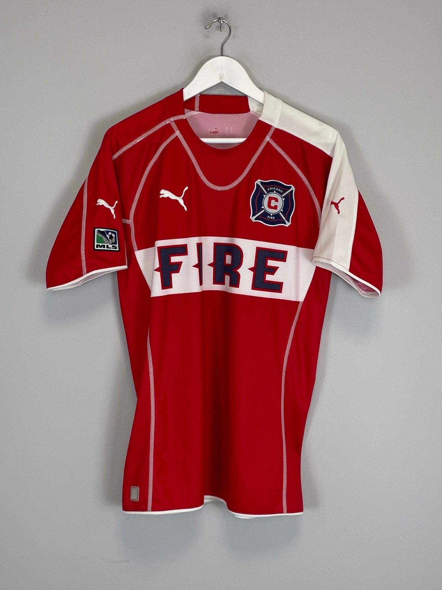 Shop 2005 CHICAGO FIRE HOME SHIRT (M) PUMA, classic football shirts, vintage football shirts & retro soccer jerseys at Cult Kits