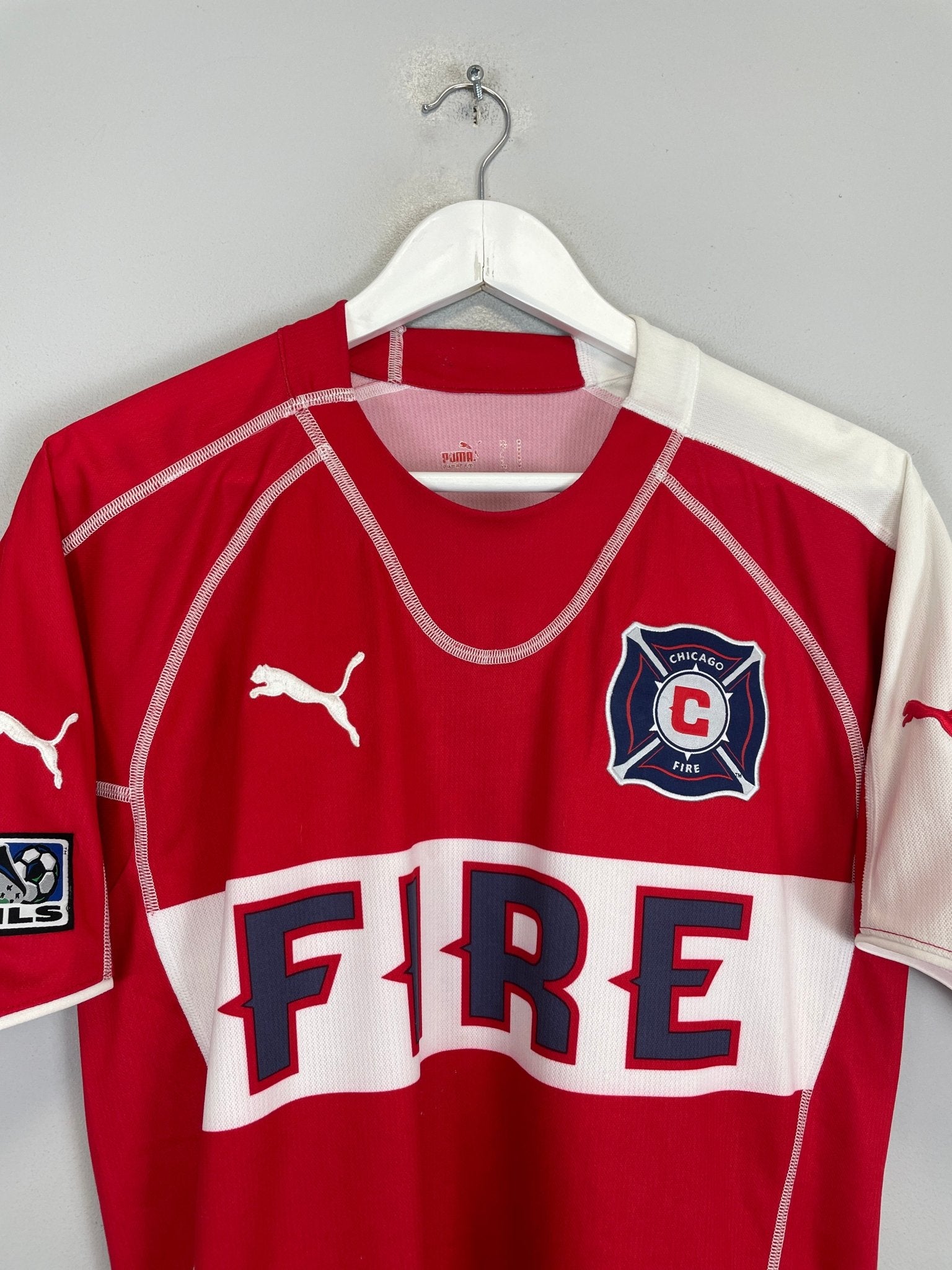 Shop 2005 CHICAGO FIRE HOME SHIRT (M) PUMA, classic football shirts, vintage football shirts & retro soccer jerseys at Cult Kits