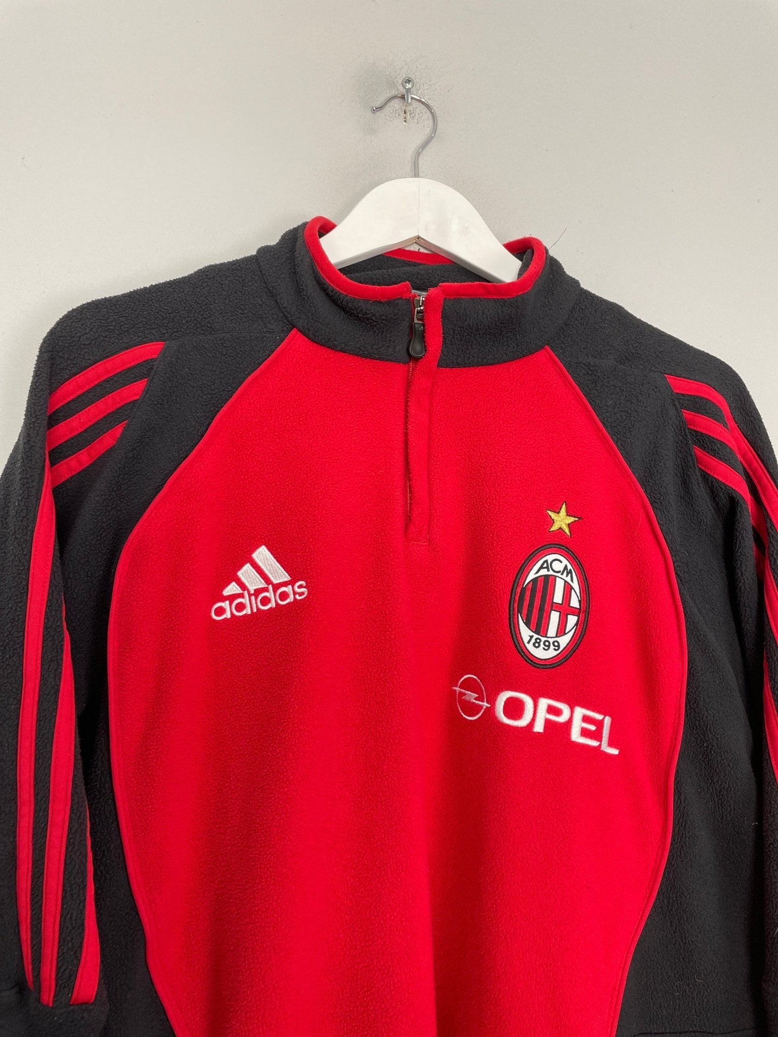 Shop 2005/06 AC MILAN 1/4 ZIP FLEECE (M) ADIDAS, classic football shirts, vintage football shirts & retro soccer jerseys at Cult Kits