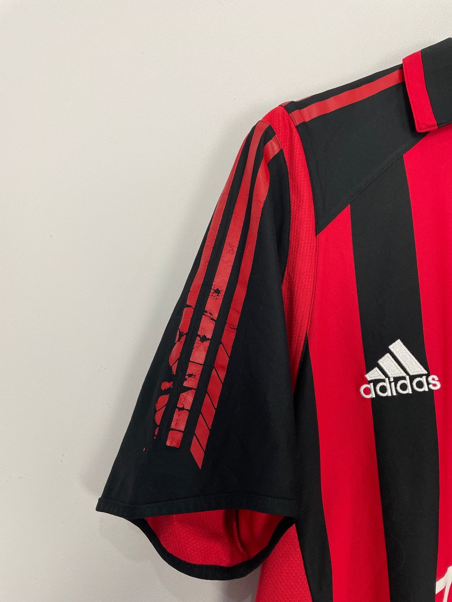 Shop 2005/06 AC MILAN MALDINI #3 HOME SHIRT (M) ADIDAS, classic football shirts, vintage football shirts & retro soccer jerseys at Cult Kits