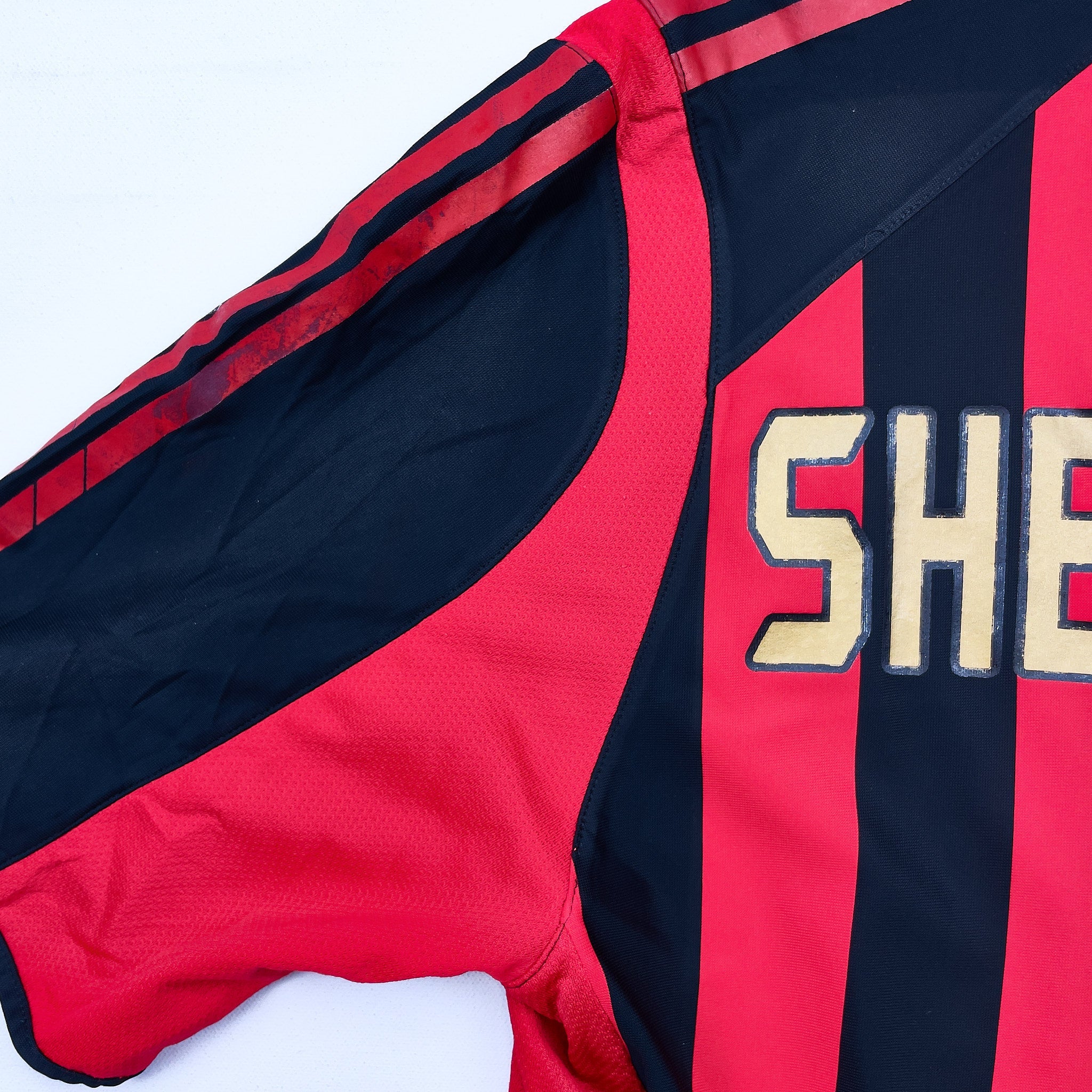 Buy 2005/06 AC Milan Shevchenko 7 Home Shirt (L) Adidas ~ Free worldwide shipping ~ Authentic Vintage Football Shirts from Cult Kits