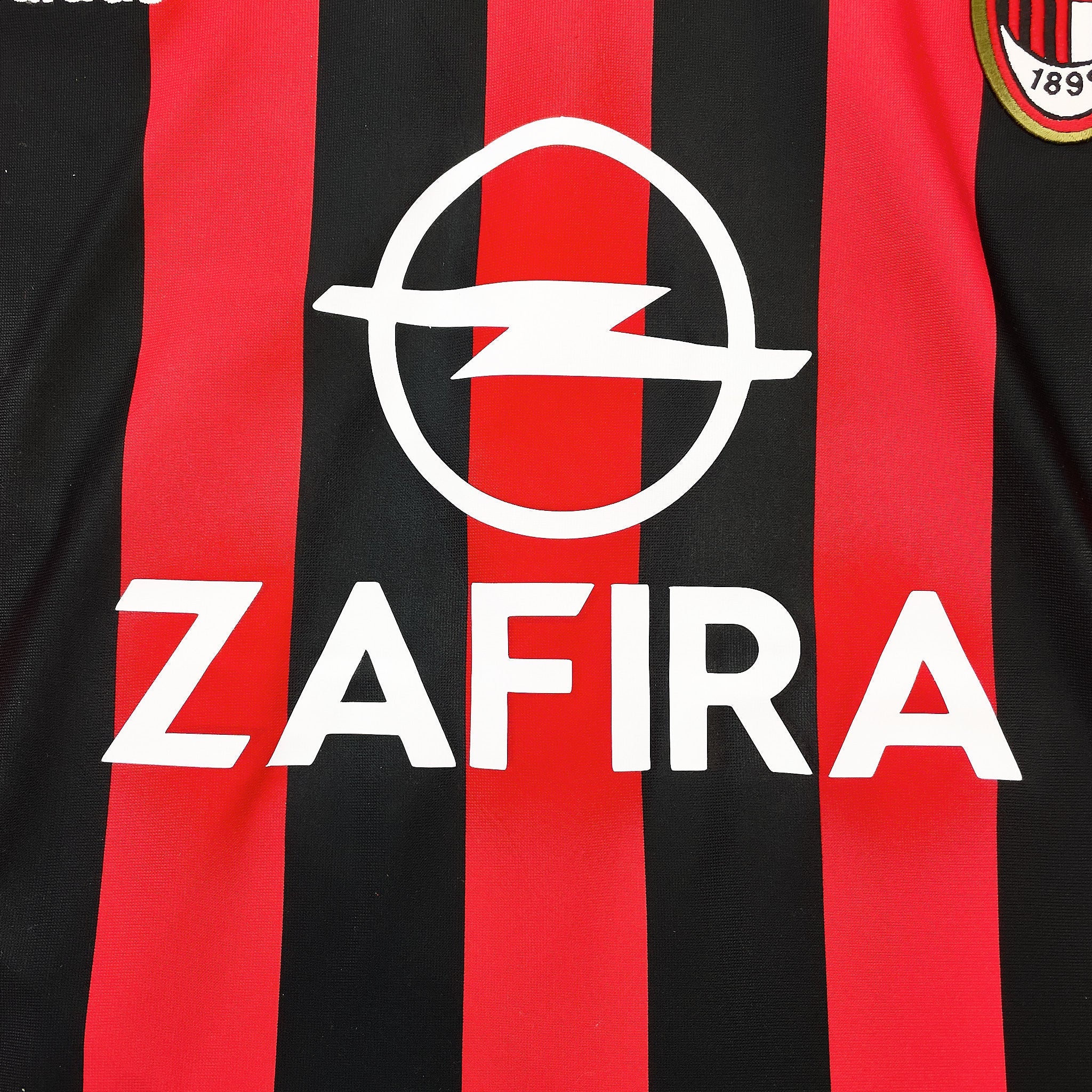 Buy 2005/06 AC Milan Shevchenko 7 Home Shirt (L) Adidas ~ Free worldwide shipping ~ Authentic Vintage Football Shirts from Cult Kits