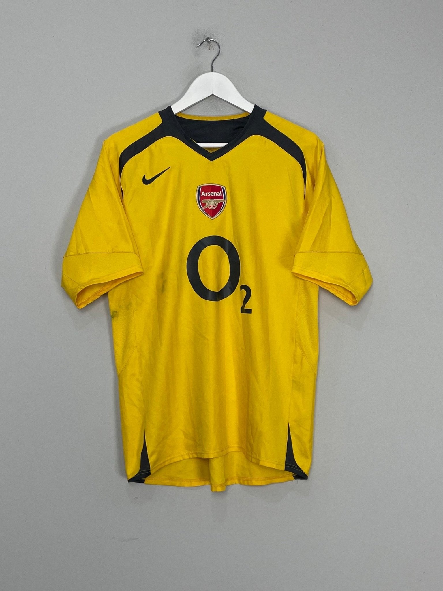 Shop 2005/06 ARSENAL AWAY SHIRT (M) NIKE, classic football shirts, vintage football shirts & retro soccer jerseys at Cult Kits