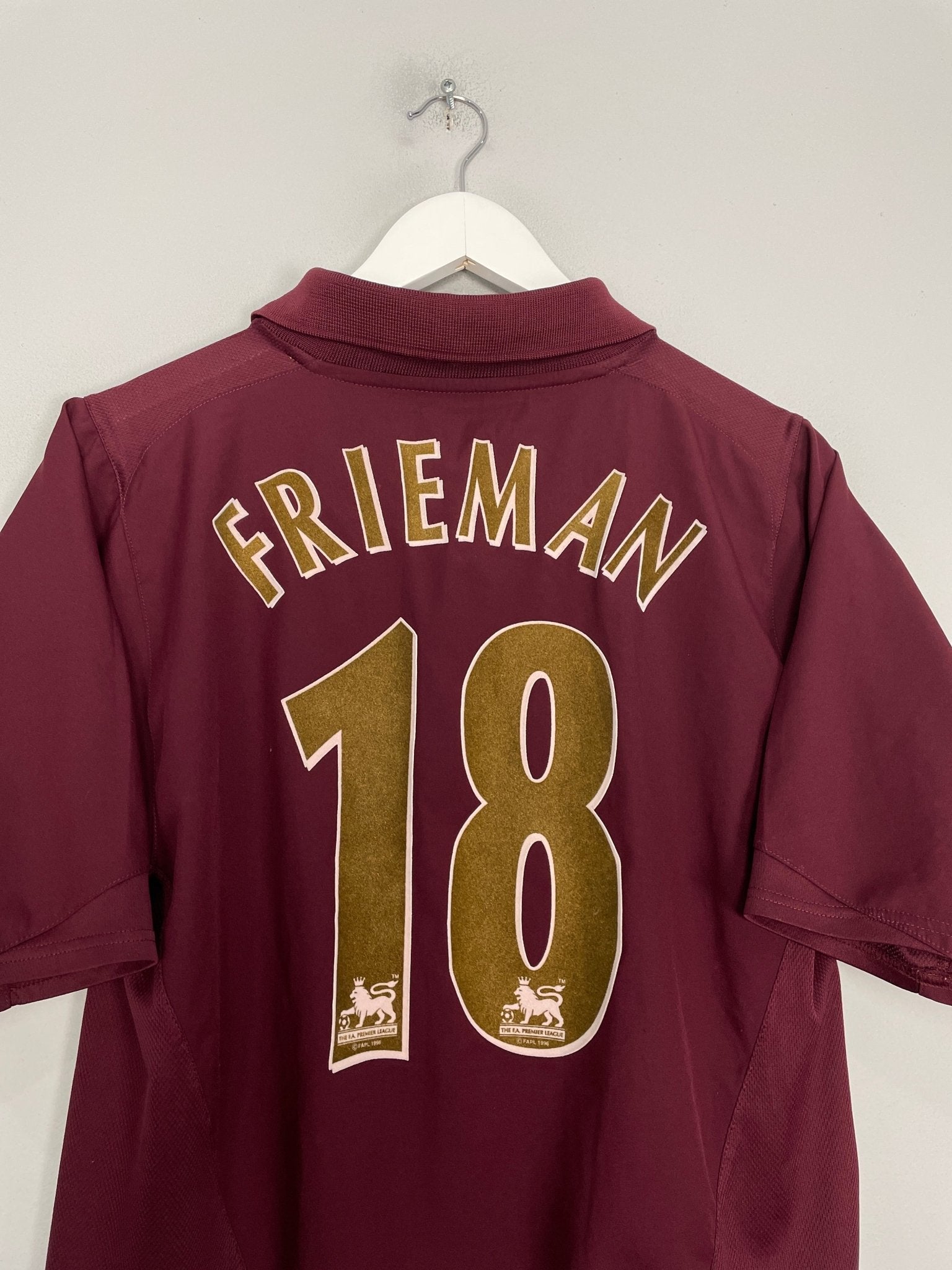 Shop 2005/06 ARSENAL FRIEMAN #18 HOME SHIRT (S) NIKE, classic football shirts, vintage football shirts & retro soccer jerseys at Cult Kits