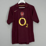 Shop 2005/06 ARSENAL HENRY #14 HOME SHIRT (M) NIKE, classic football shirts, vintage football shirts & retro soccer jerseys at Cult Kits