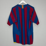 Shop 2005/06 BARCELONA HOME SHIRT (M) NIKE, classic football shirts, vintage football shirts & retro soccer jerseys at Cult Kits