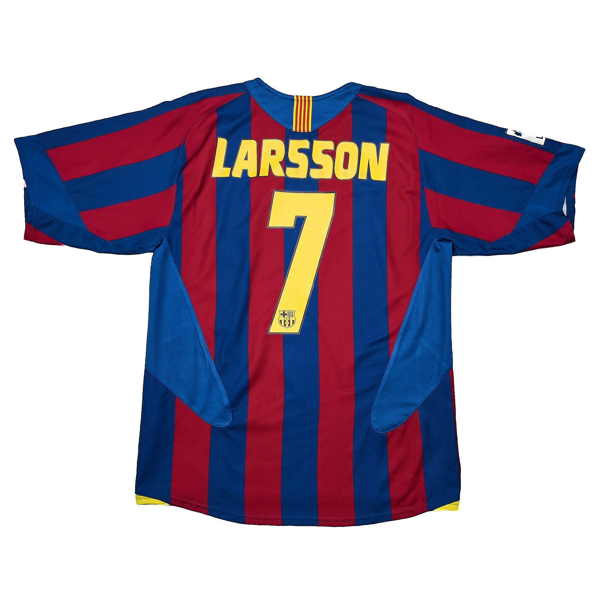 Buy 2005/06 Barcelona Larsson 7 Home Shirt (L) Nike ~ Free worldwide shipping ~ Authentic Vintage Football Shirts from Cult Kits