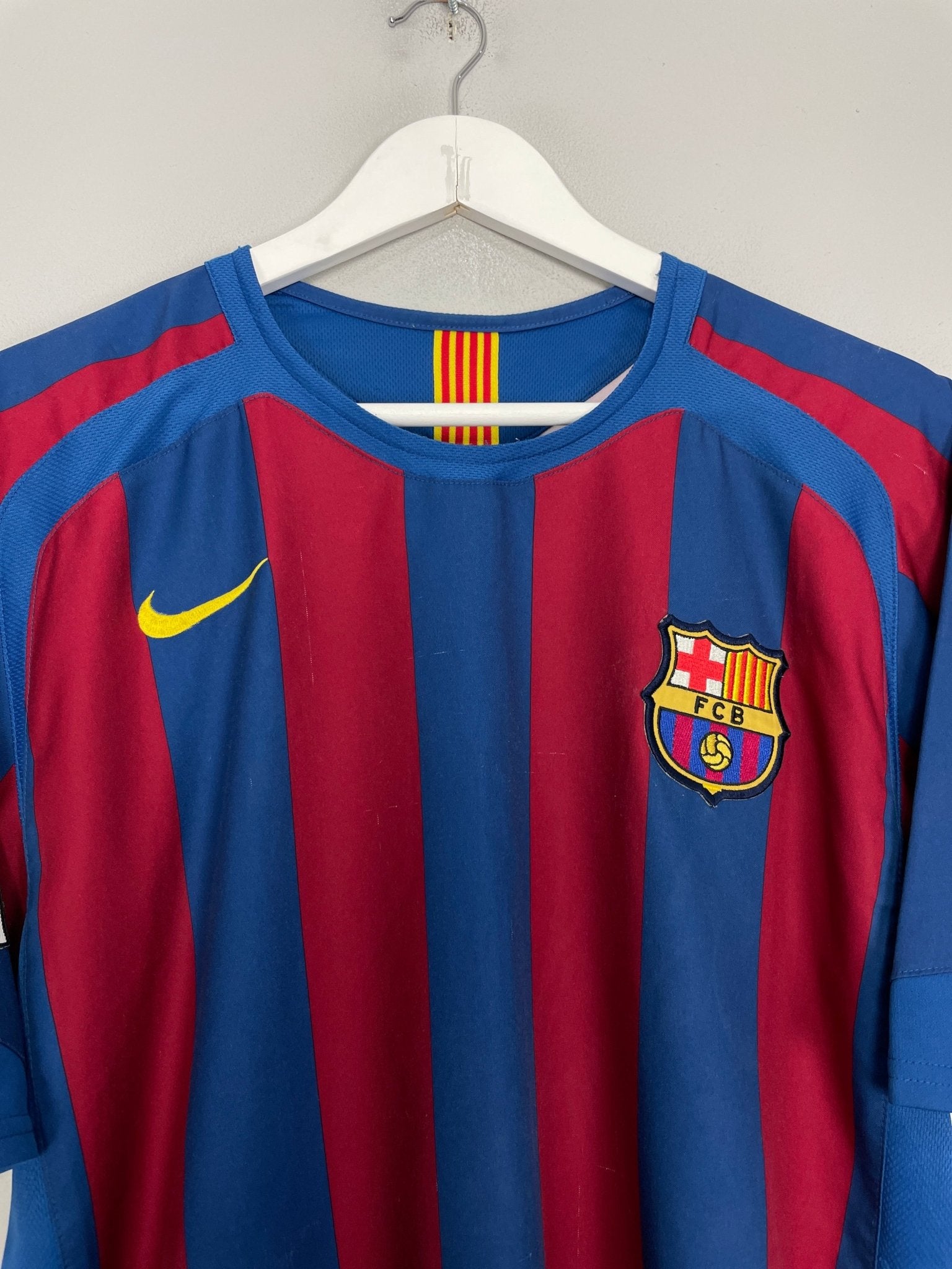 Shop 2005/06 BARCELONA MESSI #10 HOME SHIRT (L) NIKE, classic football shirts, vintage football shirts & retro soccer jerseys at Cult Kits