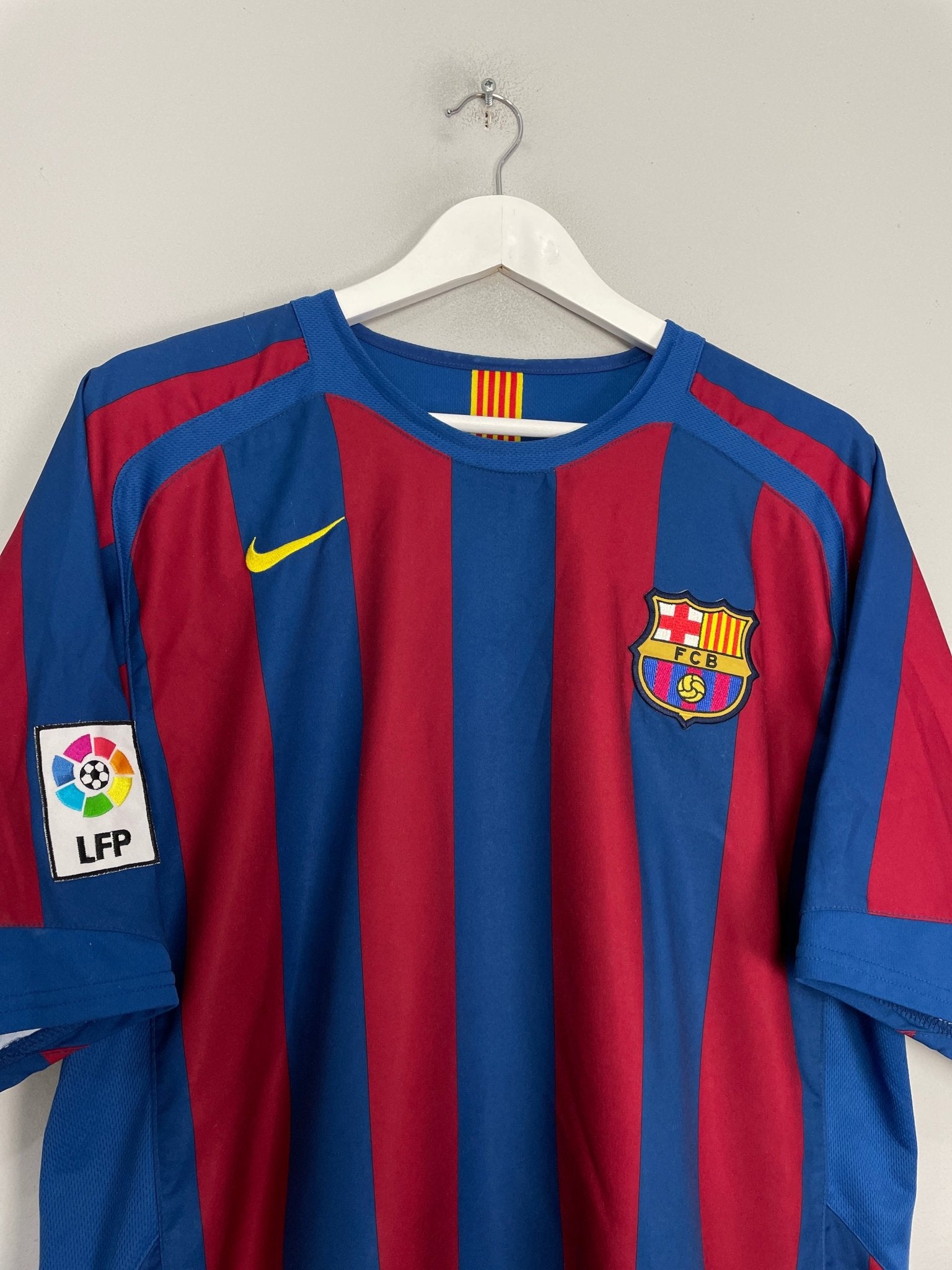 Shop 2005/06 BARCELONA MESSI #19 HOME SHIRT (L) NIKE, classic football shirts, vintage football shirts & retro soccer jerseys at Cult Kits