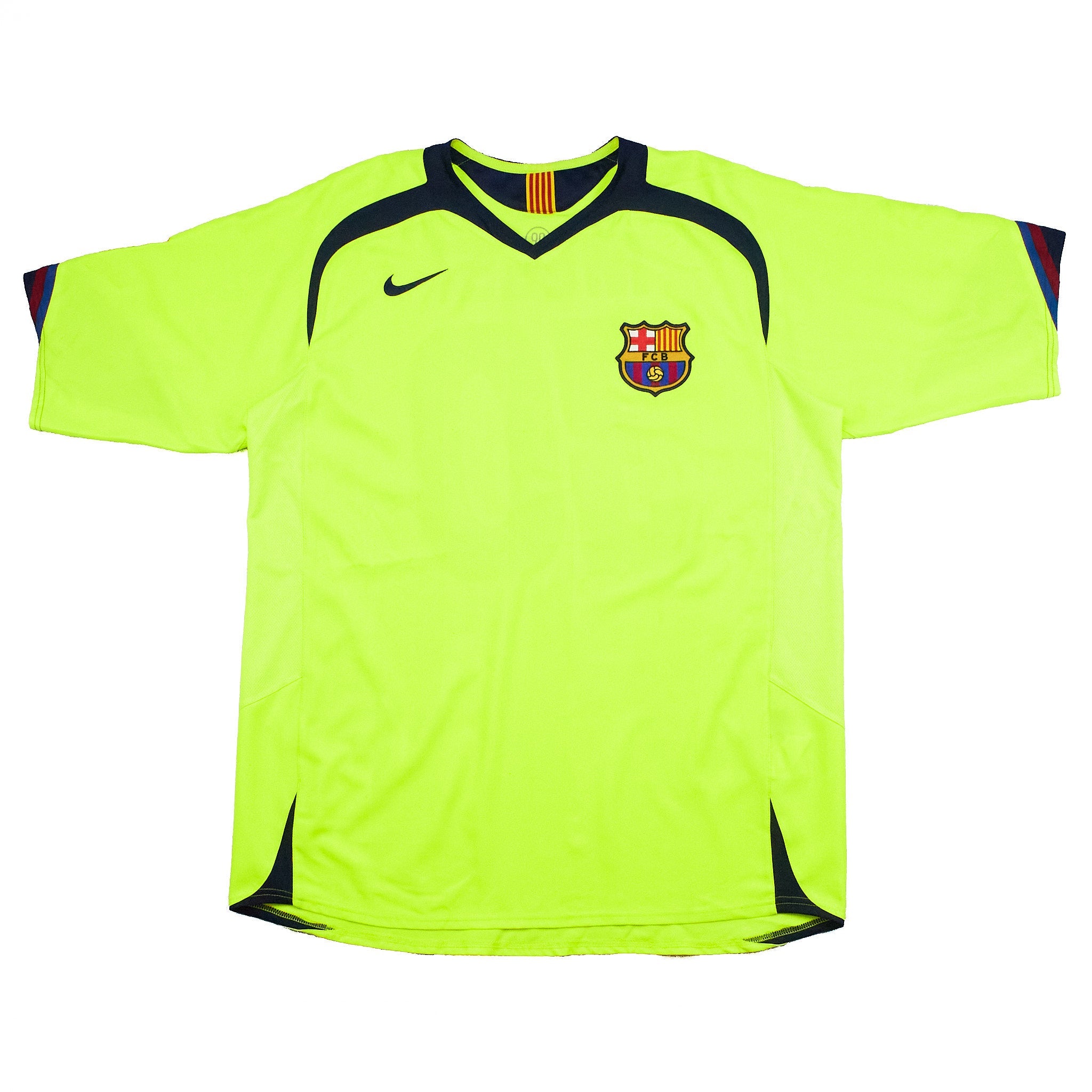 Buy 2005/06 Barcelona Messi 30 Away Shirt (L) Nike ~ Free worldwide shipping ~ Authentic Vintage Football Shirts from Cult Kits