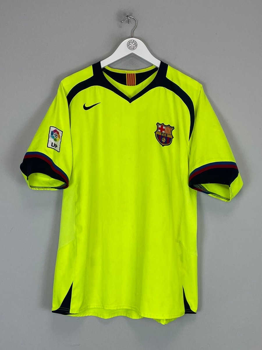 2005/06 BARCELONA RONALDINHO 10 AWAY SHIRT (XL) NIKE - Cult Kits - XL - Buy Vintage Football Shirts, Authentic Retro Football Shirts For Sale, Classic Football Shirts & Soccer Jersey