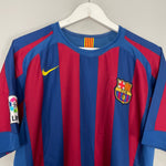Shop 2005/06 BARCELONA RONALDINHO #10 HOME SHIRT (M) NIKE, classic football shirts, vintage football shirts & retro soccer jerseys at Cult Kits