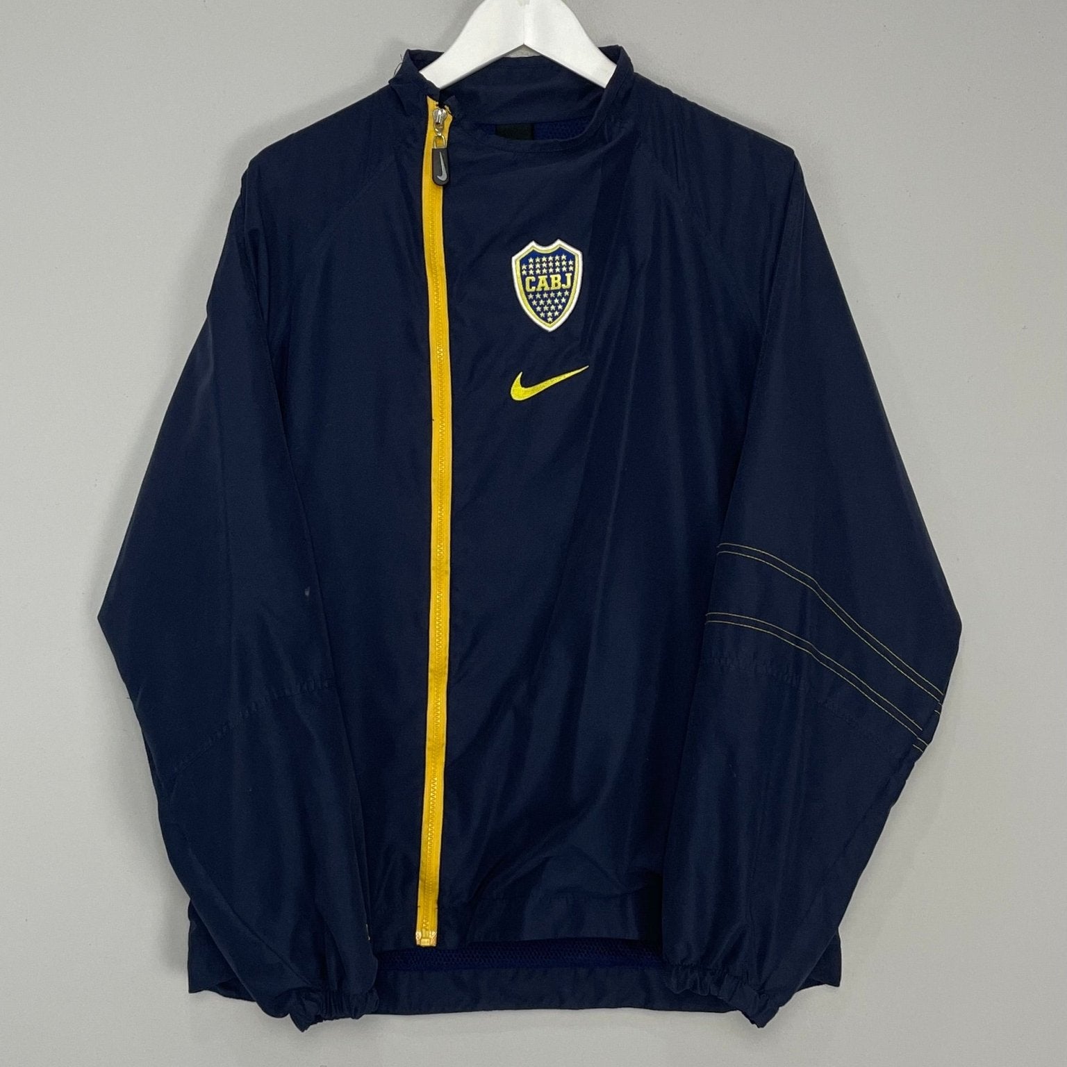 Shop 2005/06 BOCA JUNIORS TRACK JACKET (M) NIKE, classic football shirts, vintage football shirts & retro soccer jerseys at Cult Kits