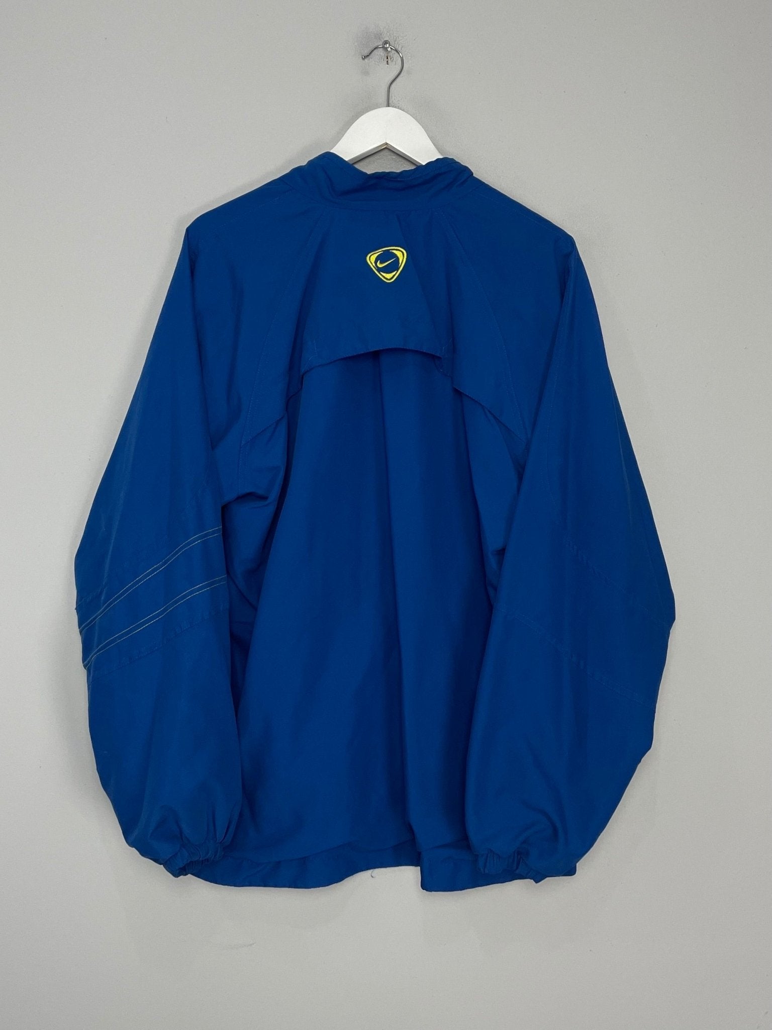 Shop 2005/06 BOCA JUNIORS TRACK JACKET (XL) NIKE, classic football shirts, vintage football shirts & retro soccer jerseys at Cult Kits